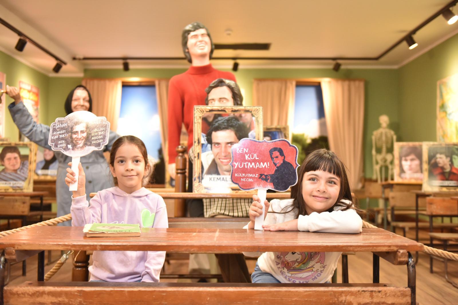 Kahramanlarin Emanetleri, Kitaplarin Isiginda Bir Araya Geldi 3