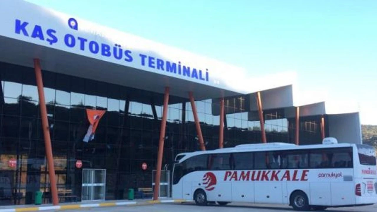 Kaş Belediyesi’nden Esnaflara Tebligat Şoku (1)