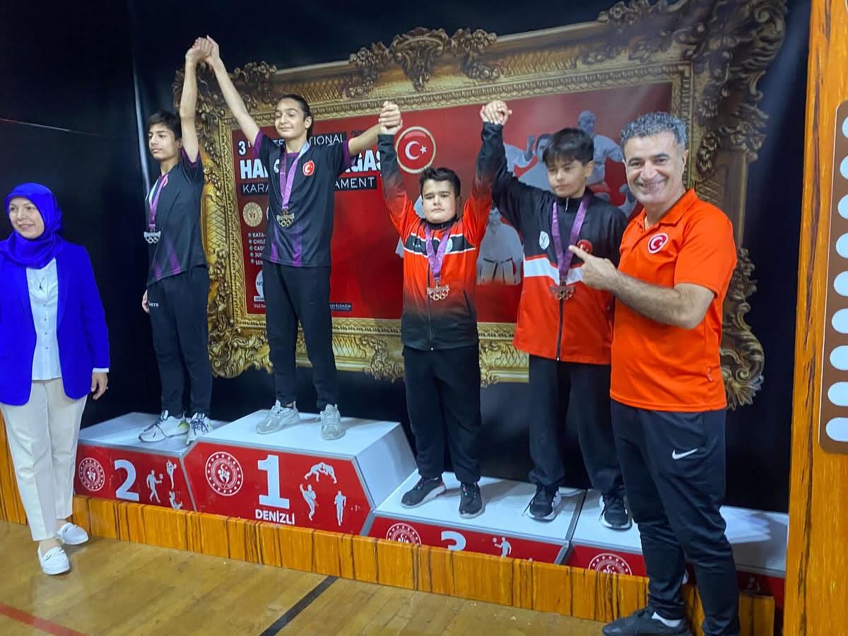 Kemer Belediyesi Karate Takımından 9 Madalya (5)