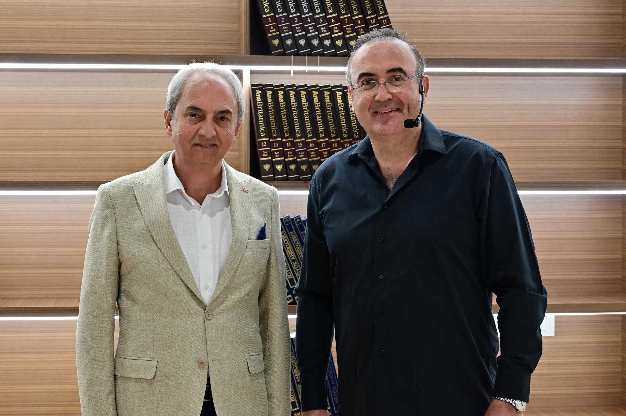 Kepez Forumda 10 Kasim Soylesisi Sunay Akin Ile Aslanli Yol 10