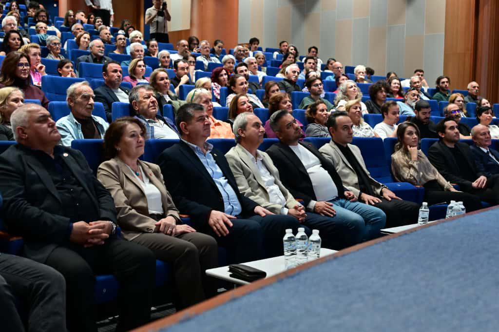 Kepez Forumda 10 Kasim Soylesisi Sunay Akin Ile Aslanli Yol 4