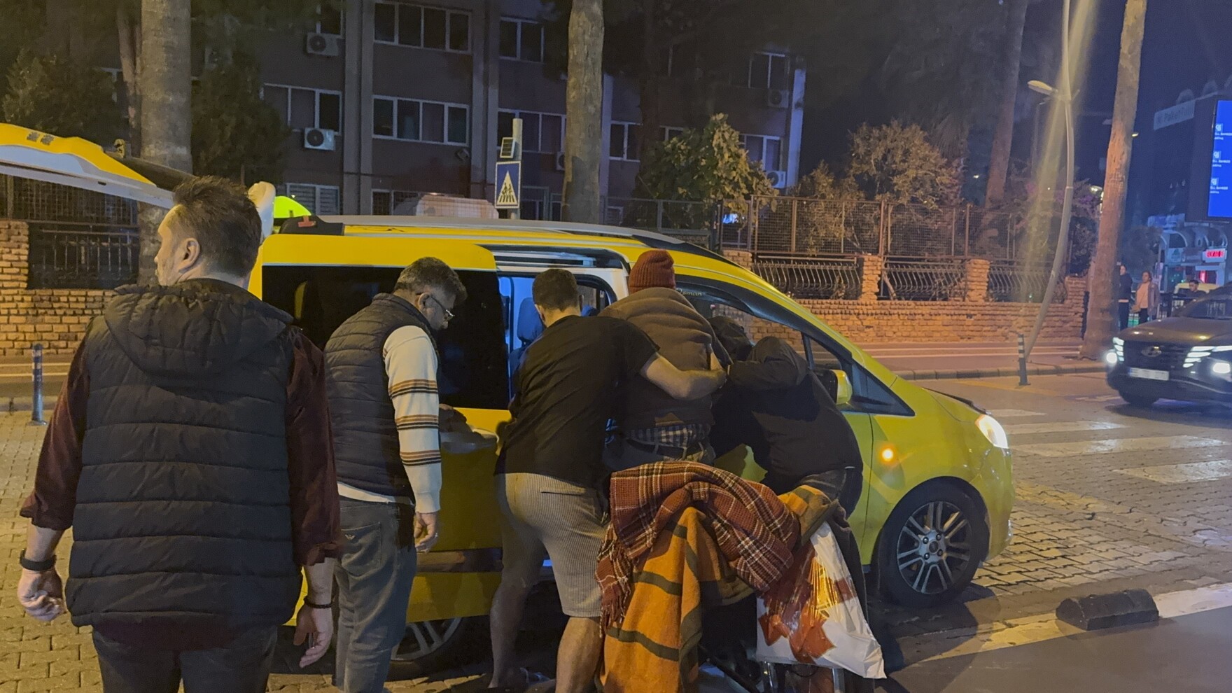 Kibris Gazisi Saatler Suren Cabanin Ardindan Aparta Yerlestirildi (2)