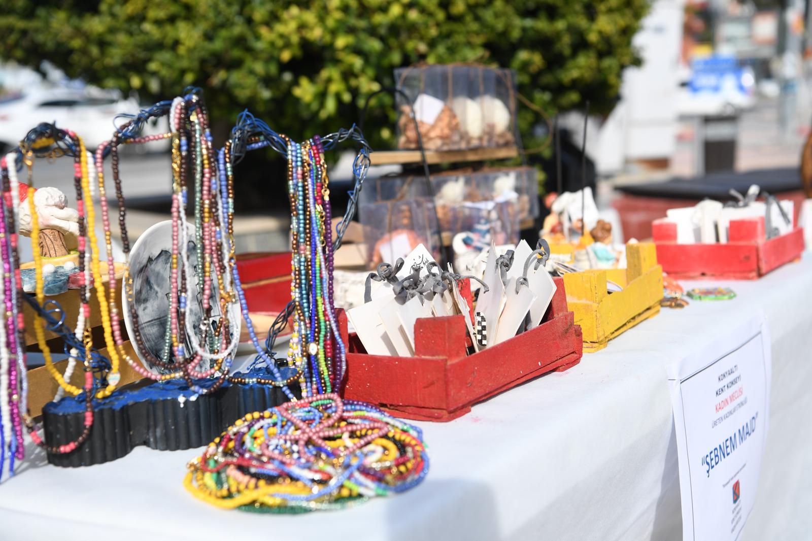 Kotan, “Kadinlarin Emeği̇ni̇ Her Zaman Önemsi̇yoruz” (4)