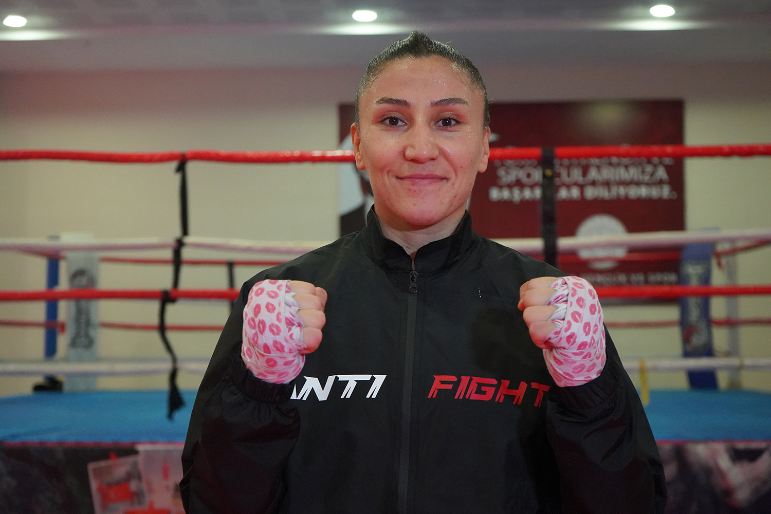 M U A Y T H A I D U N Y A S A M P I Y O N L A R I N I N Y E N I R O T A 1013043 300574