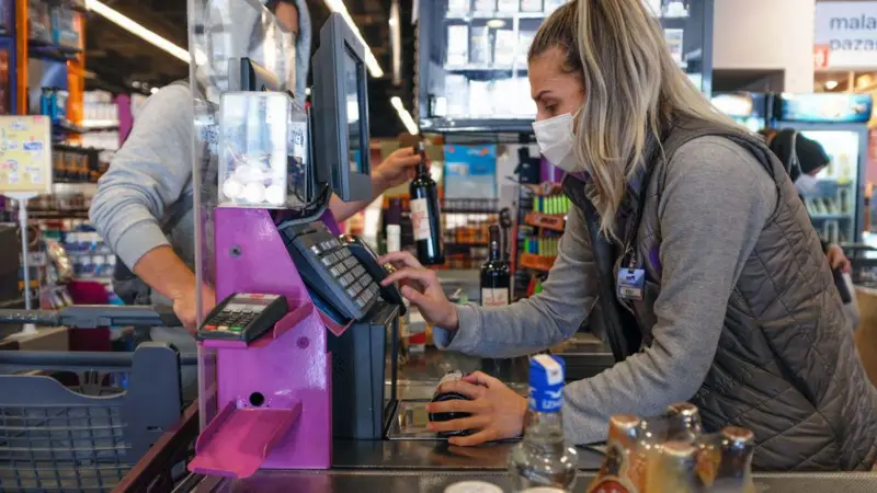 Market İşçileri Kazanç Artışı İçin Bedensel Ve Psikolojik Baskıya Maruz Kalıyor (2)-1