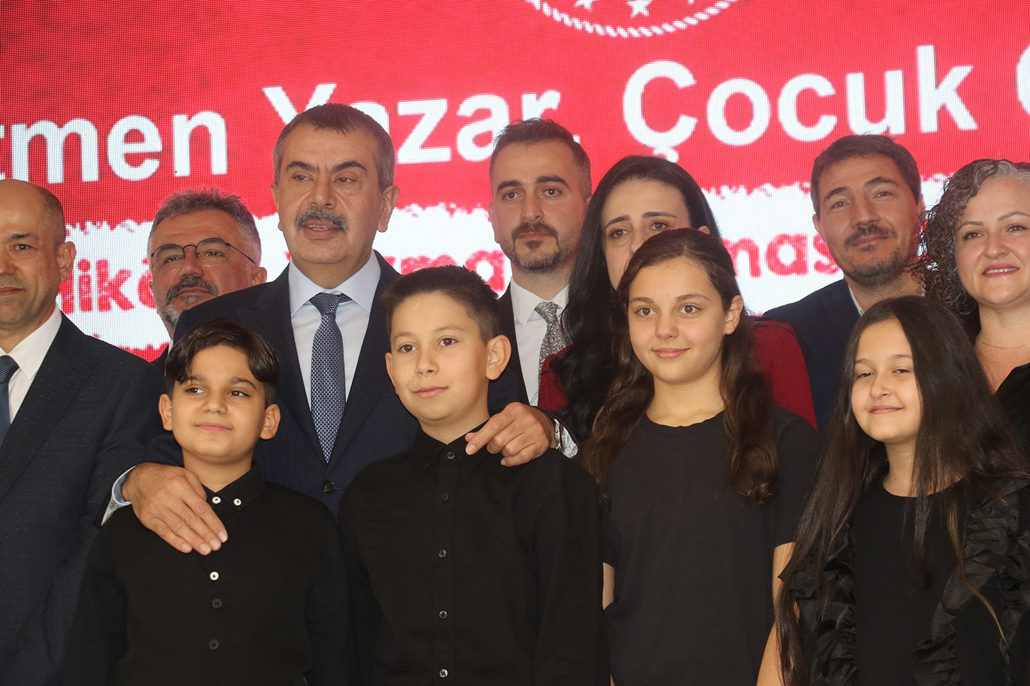 Meb Olarak Çok Büyük Bir Aileyiz (3)