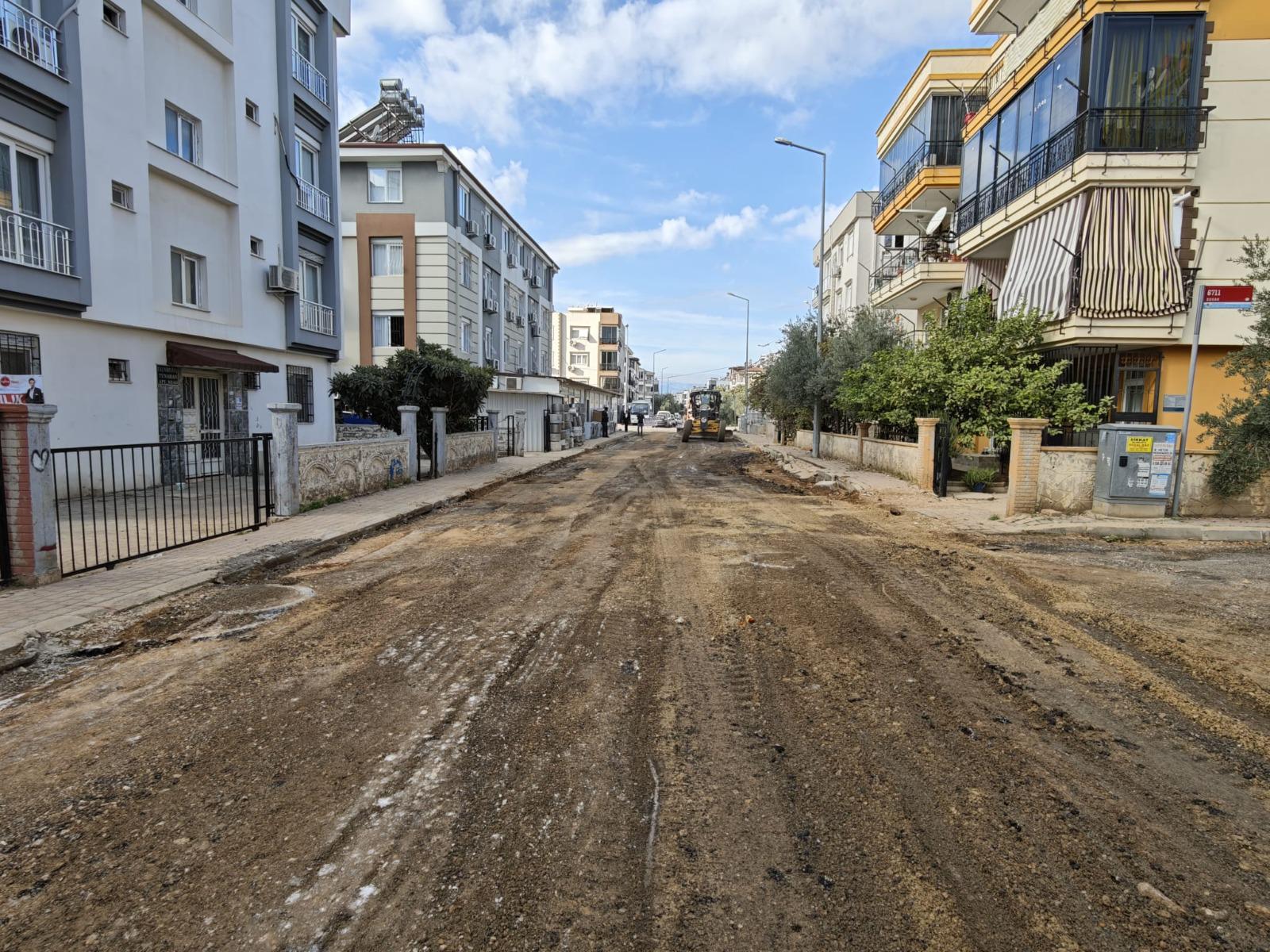 Mehmet Akif Ersoy Mahallesinde Yollar Sicak Asfalta Hazirlaniyor 2