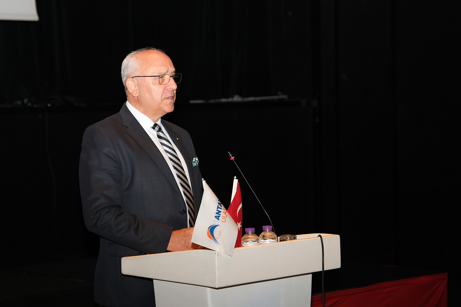 Meli̇h Di̇pova (2)