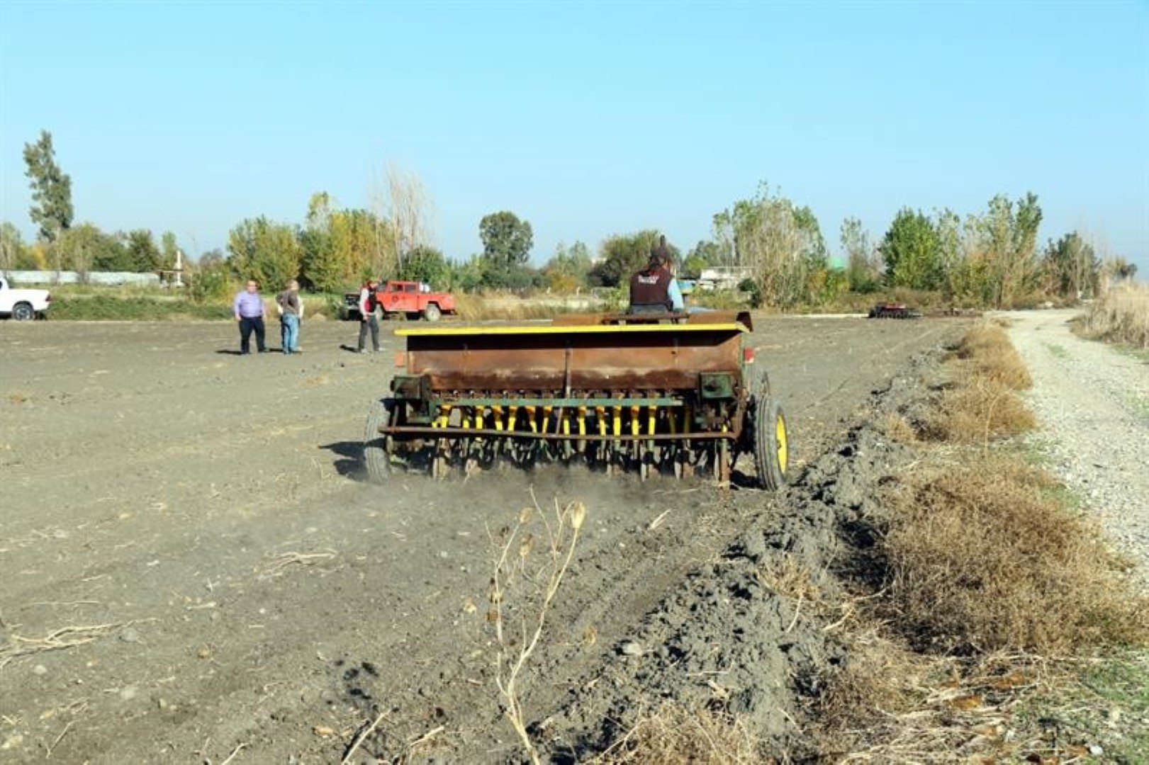 Mera Alanları Işgalden Kurtarılıyor (5)