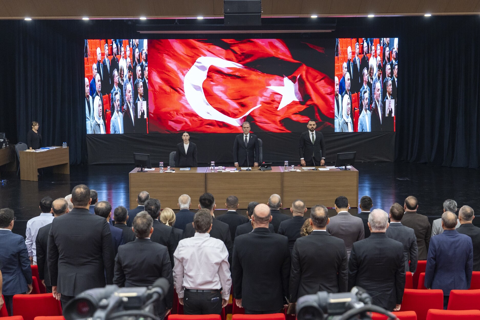 Mersine Tramvay Geliyor (2)