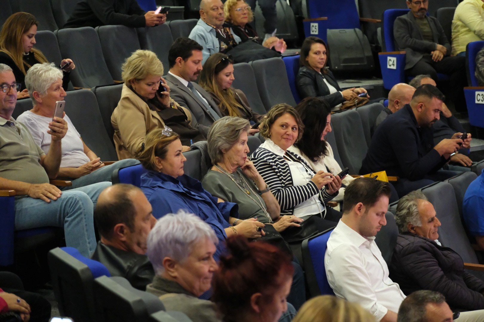 Mugla Yardim Gecesi (1)