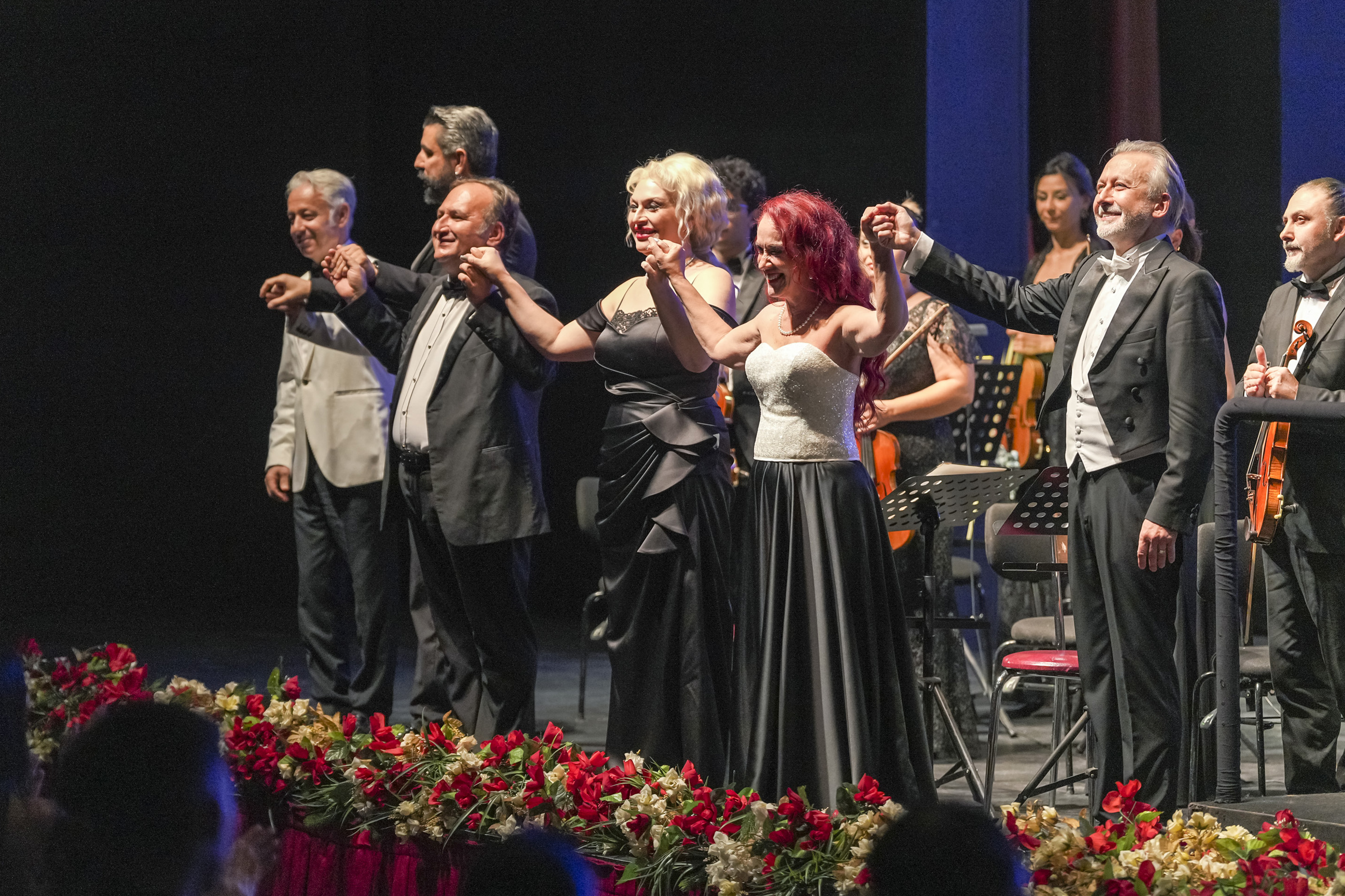 Nefes Kesen Konserde Salon Alkışlarla Çınladı (1)