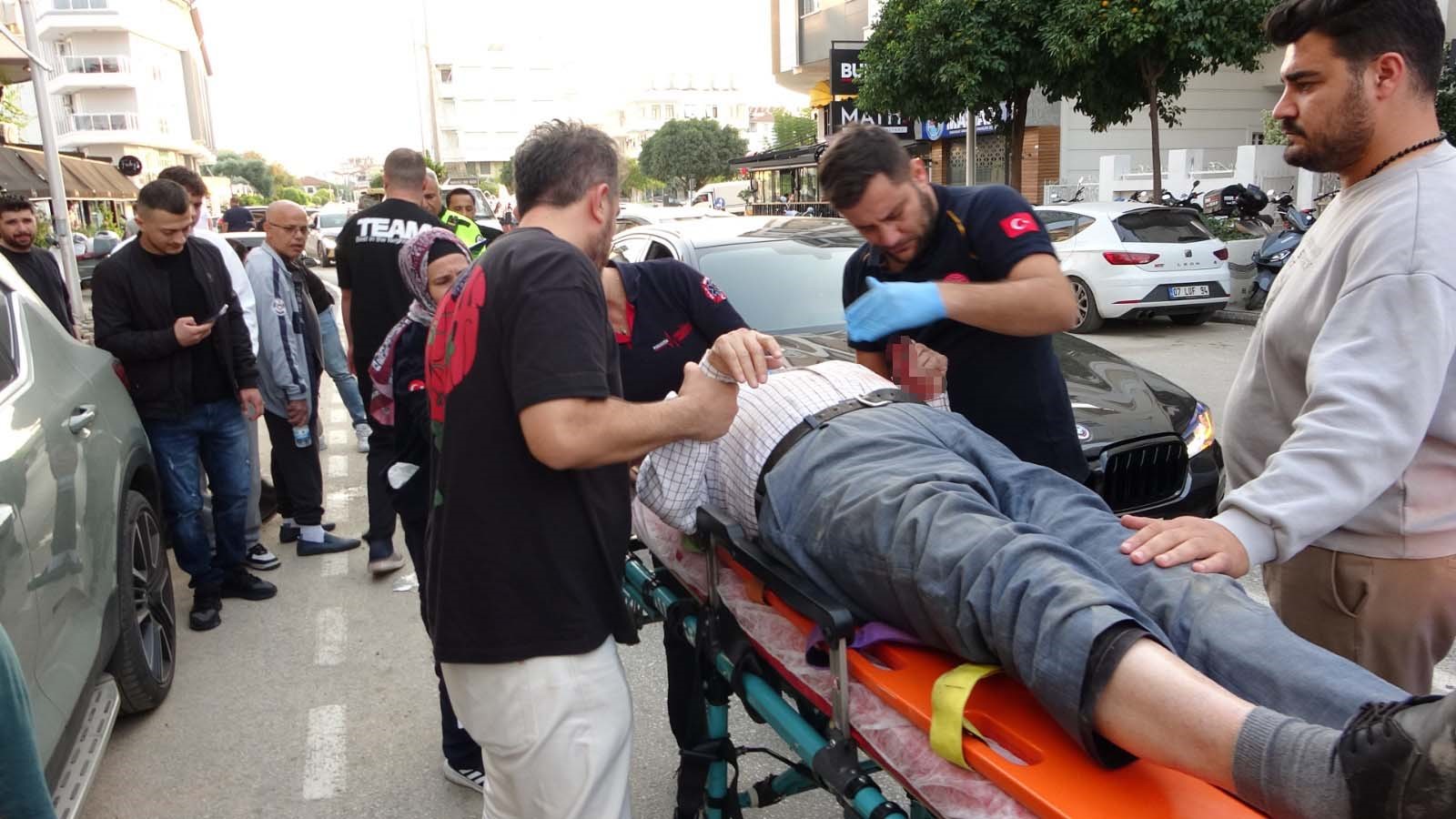 Otomobilin Çarptığı Yaya Ağır Yaralandı (3)