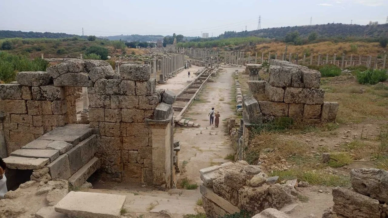 Perge Antik Kent 4