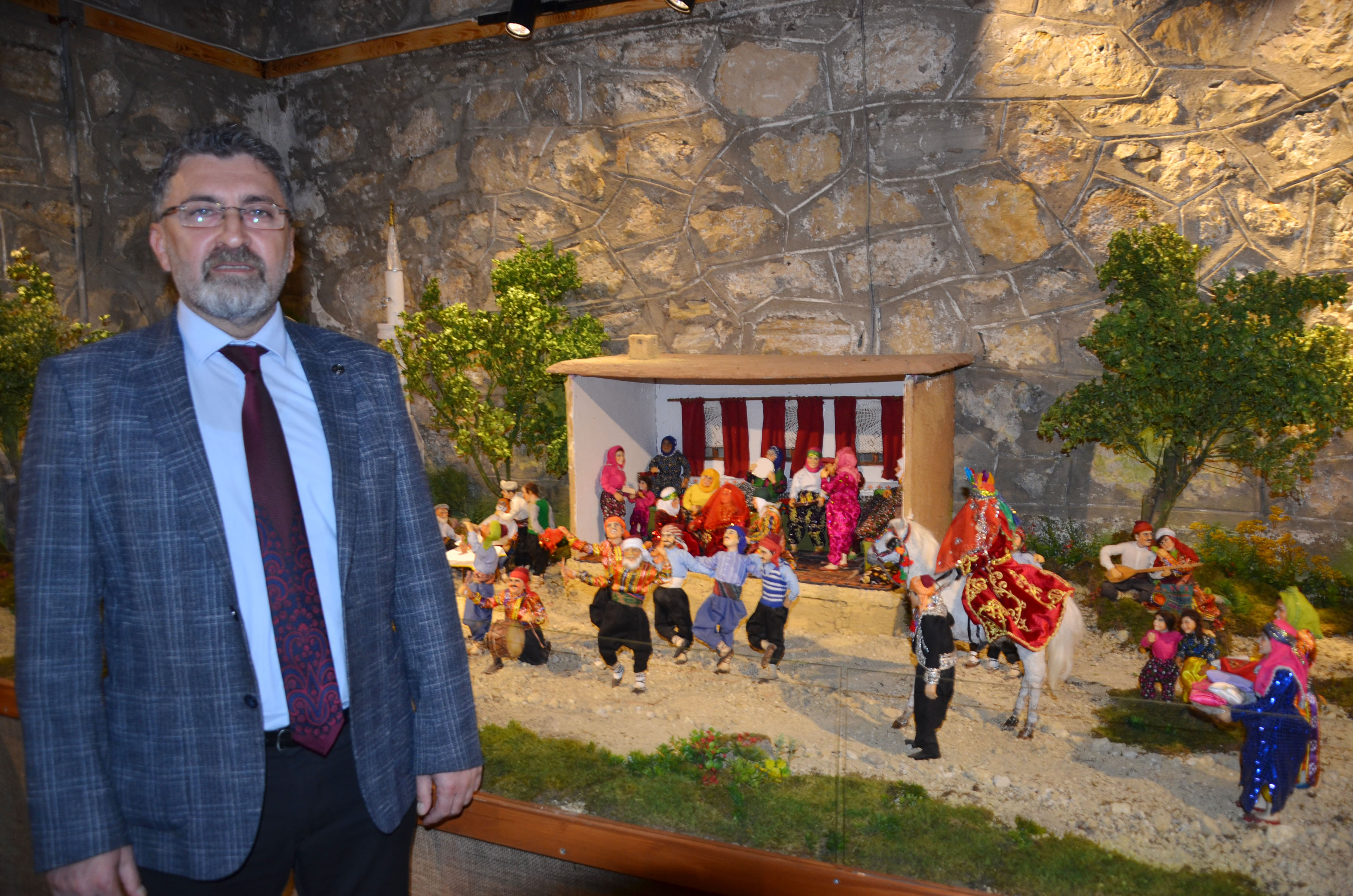 S E R I K K U L T U R V E S A N A T M E R K E Z I A C I L D I 1004808 298134