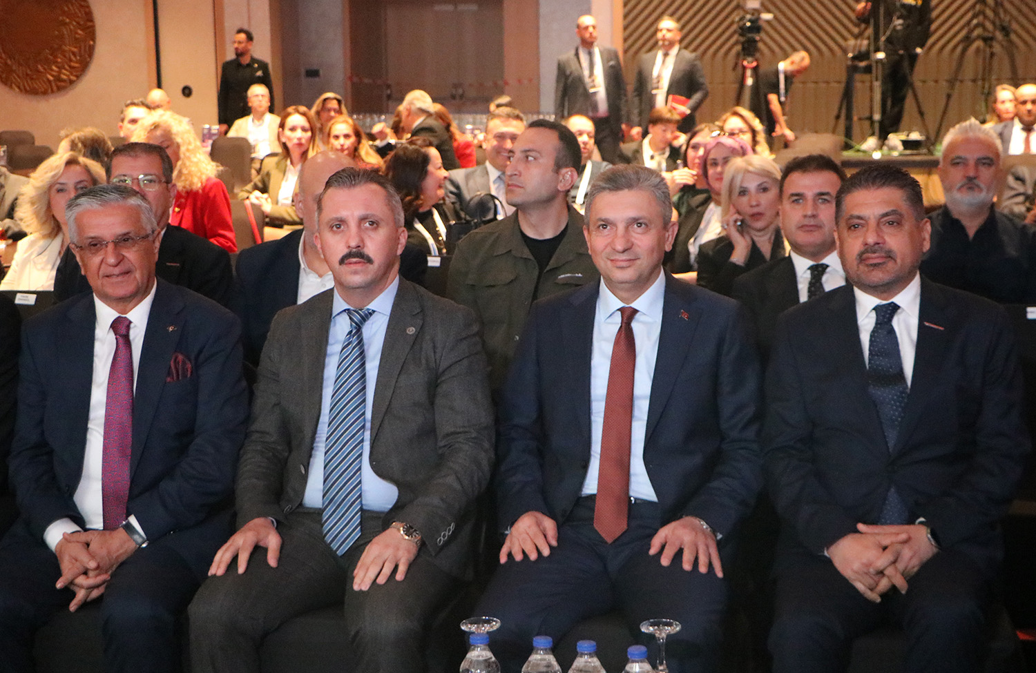 T U R K O N F E D 26. I S D U N Y A S I Z I R V E S I B A S L A D I 1038961 308349