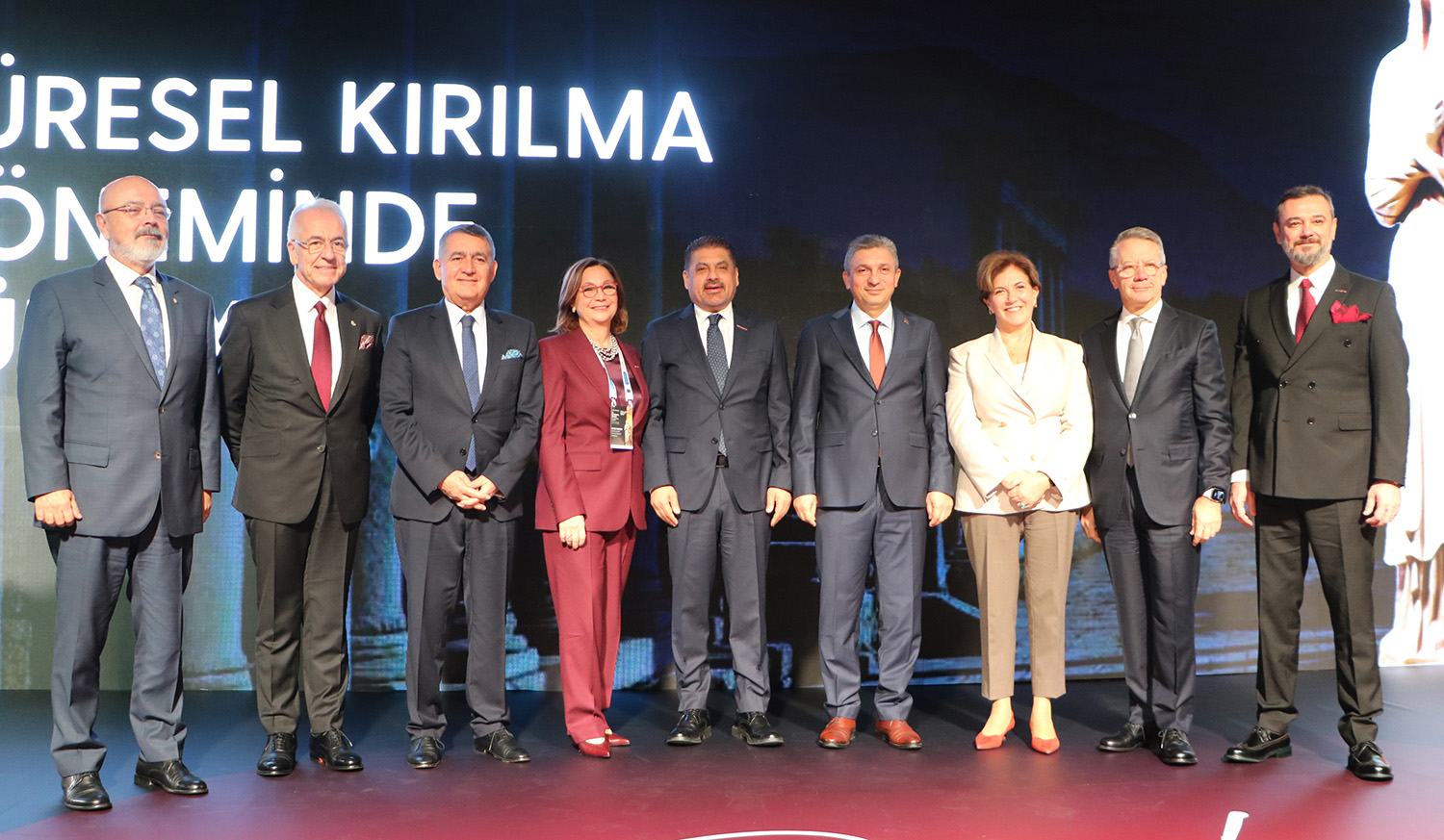 T U R K O N F E D 26. I S D U N Y A S I Z I R V E S I B A S L A D I 1038962 308349