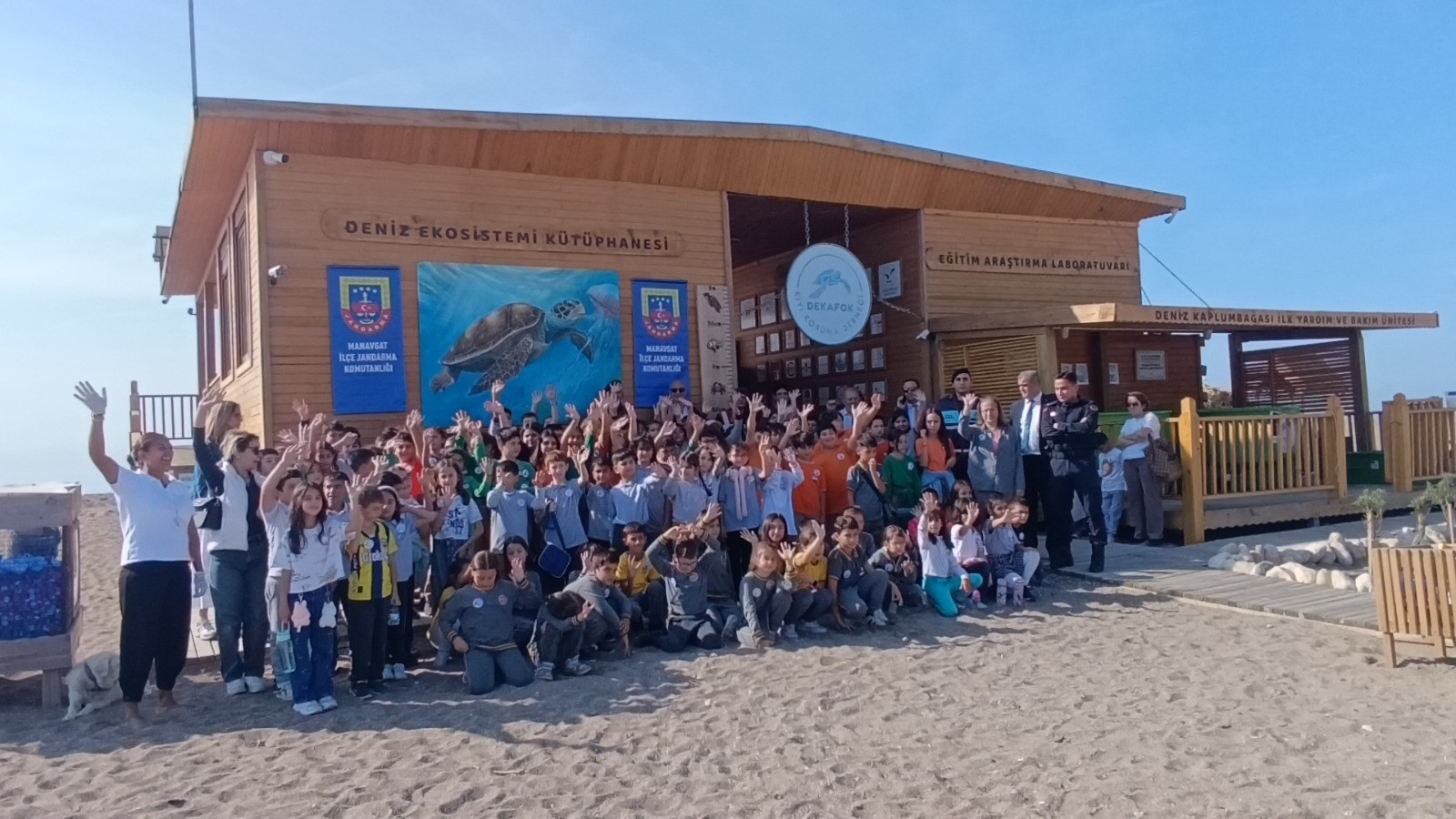 Tedavisi Tamamlanan Caretta Caretta Denizin Maviliğine Kulaç Açtı (7)