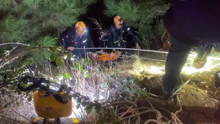 Ukraynali 2 Turist Ucurumdan Dustu (2)