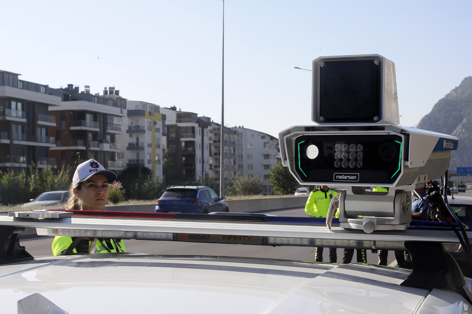 Y A P A Y Z E K A L I R A D A R S I S T E M I Y L E 4 S E R I T T E 1020178 302721