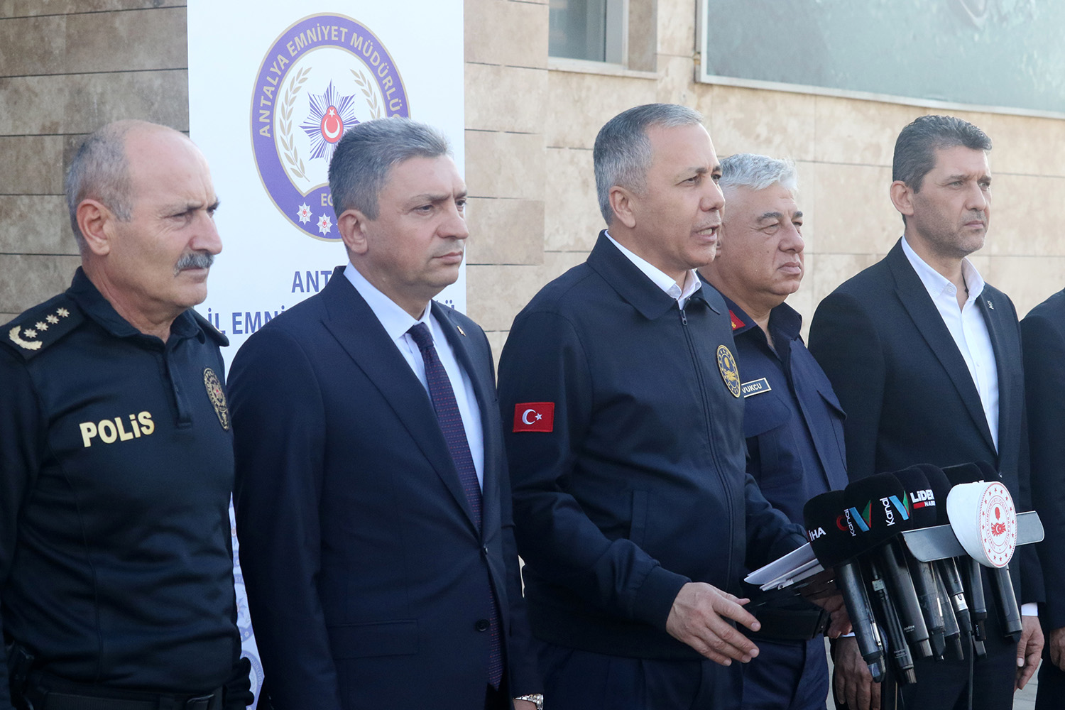 Y E R L I K A Y A 17 I L D E D U Z E N L E N E N U Y U S T U R U C U 1036342 307561