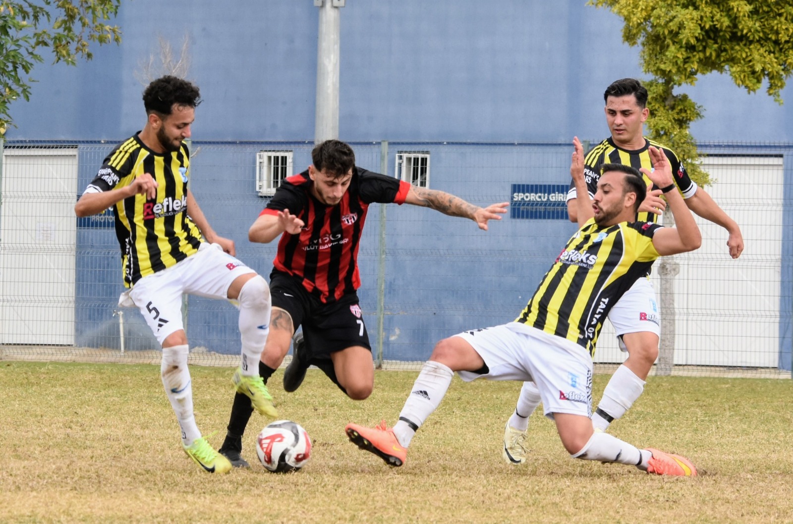 Zor Şartlarda Inanılmazı Başarıyorlar (2)