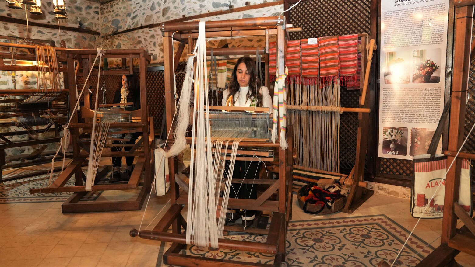 A L A N Y A N I N A S I R L I K M I R A S I G E L E C E G E D O K U N 1087882 322916