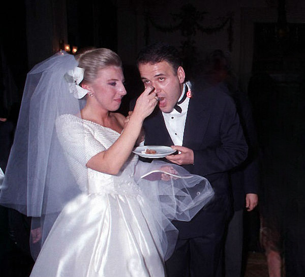 Ahmet Cakar Evli Mi 1