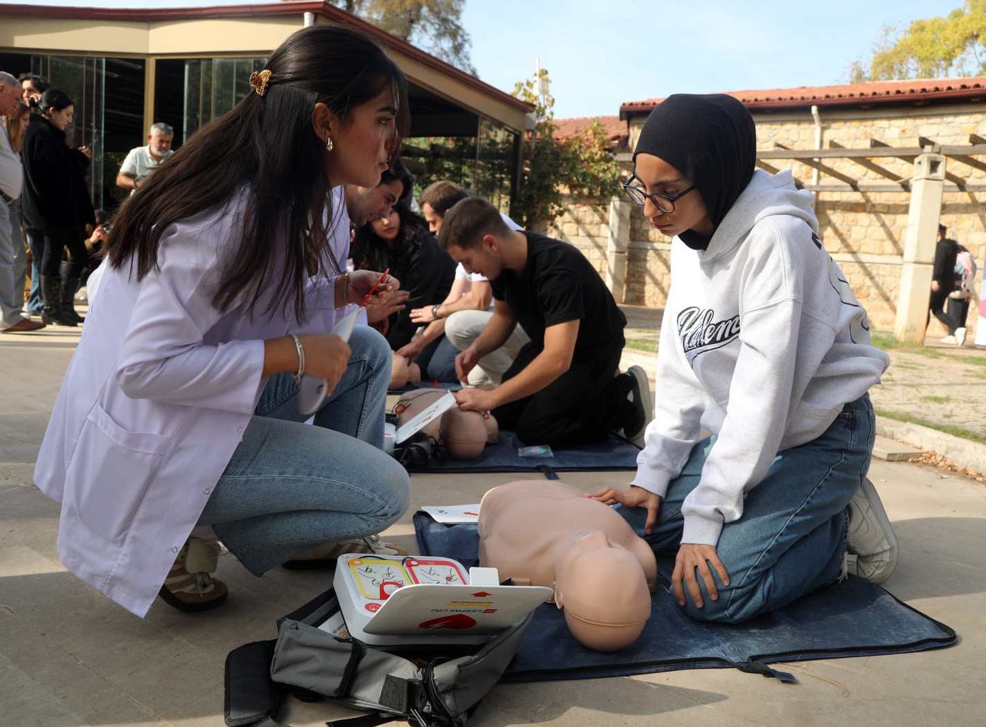 Akdeniz Üniversitesi’nde Yaşam Kurtaran Eğitim (6)