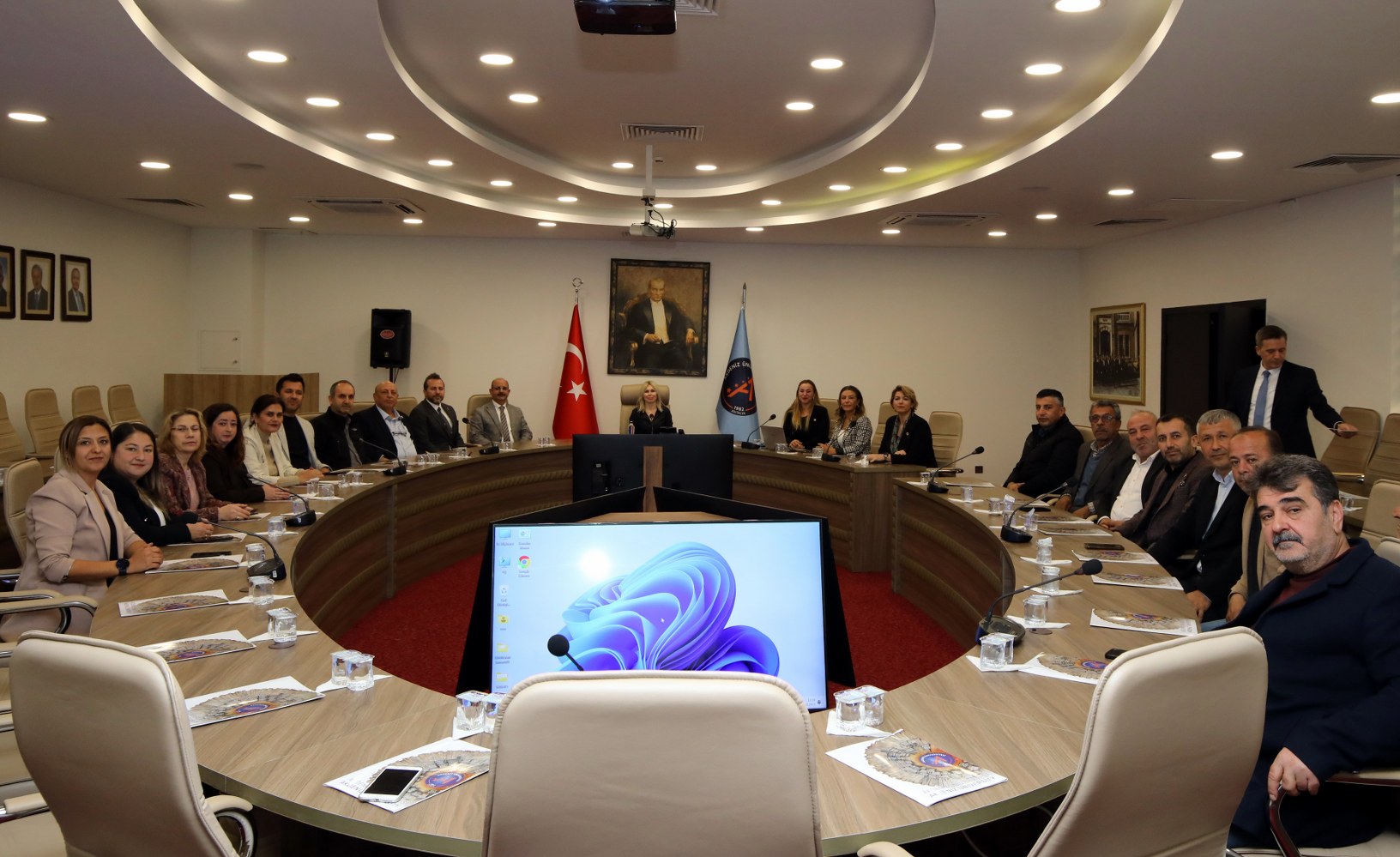 Akdeniz Üniversitesi’nden Konyaaltı Muhtarlarına Mesleki Eğitim (1)