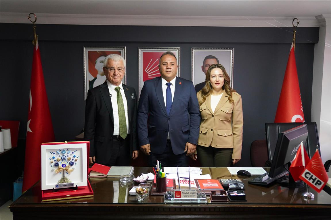 Antalya Büyükşehir Başkan Vekili Özdemir Finike’de Portakal Hasadına Katıldı (1) (Medium)