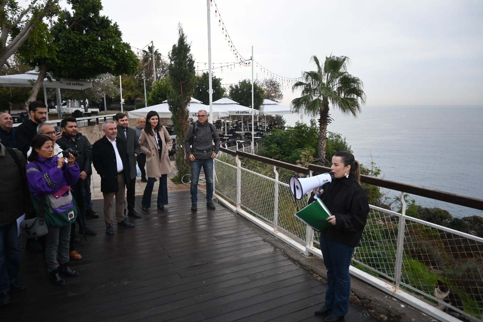 Antalya, Falezleri Için Ayağa Kalktı (1)