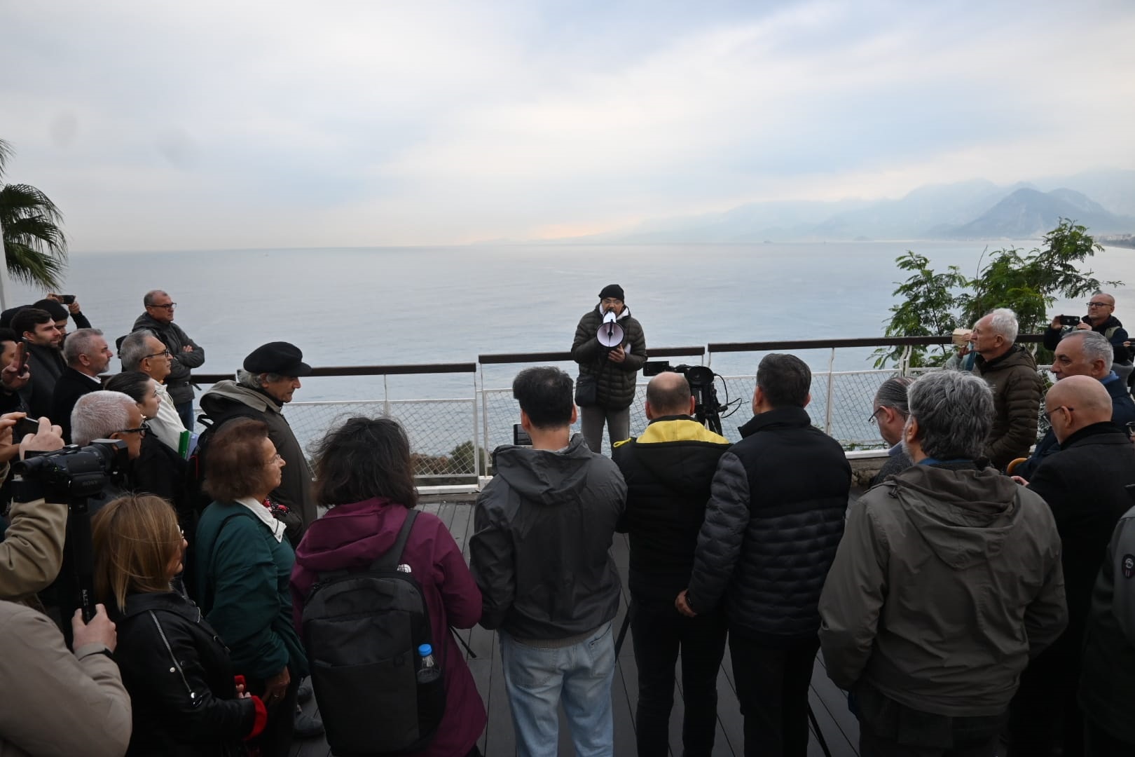 Antalya, Falezleri Için Ayağa Kalktı (2)