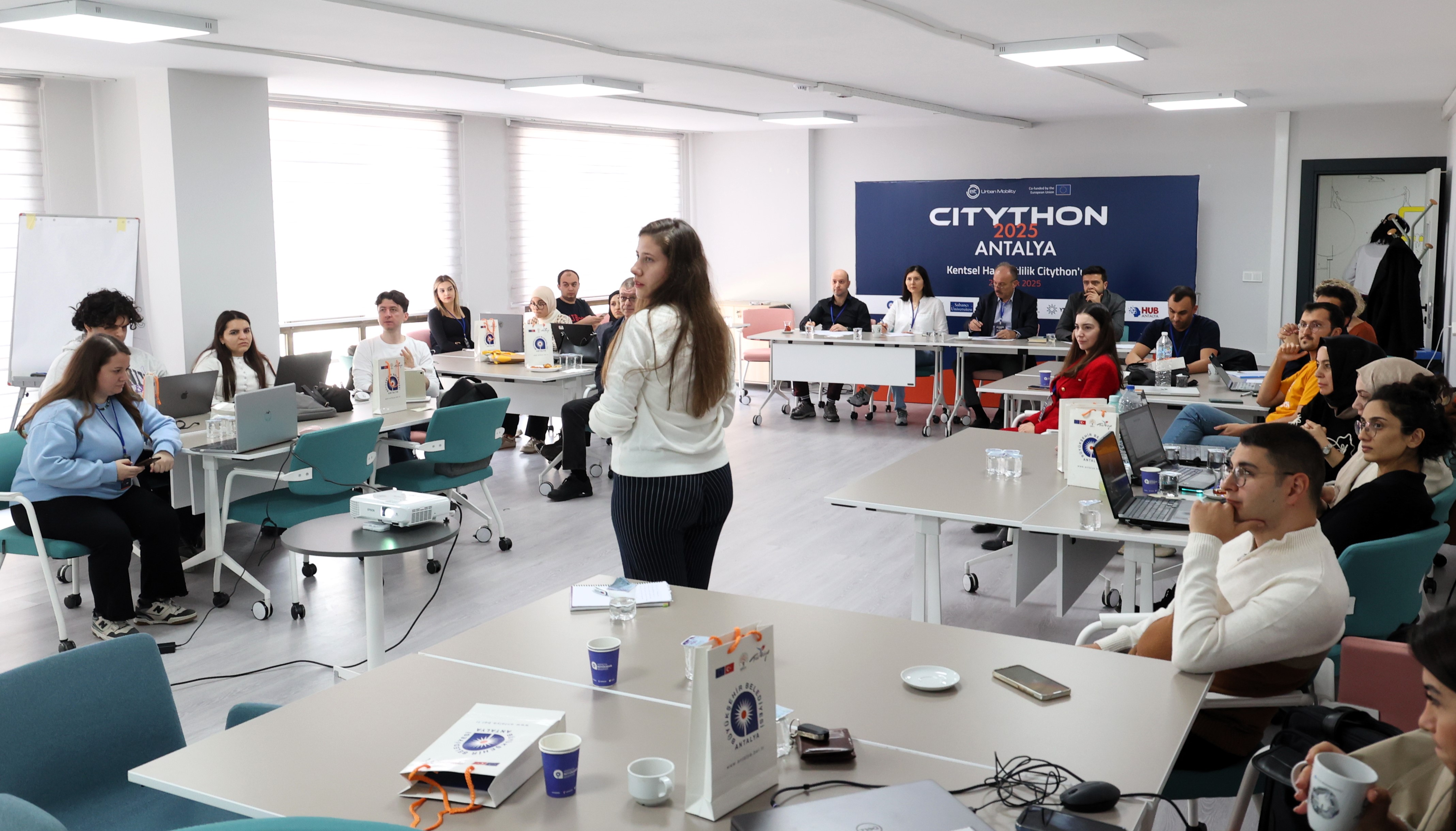 Antalya Için Harekete Geçildi! Çözüler Masaya Yatırıldı (3)