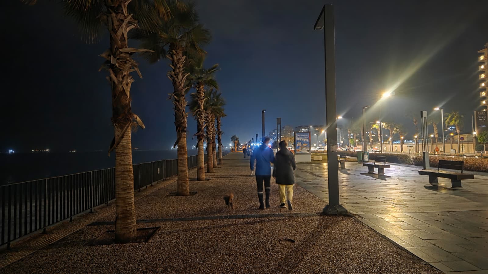 Antalya Sahili Karanlığa Gömüldü (5)