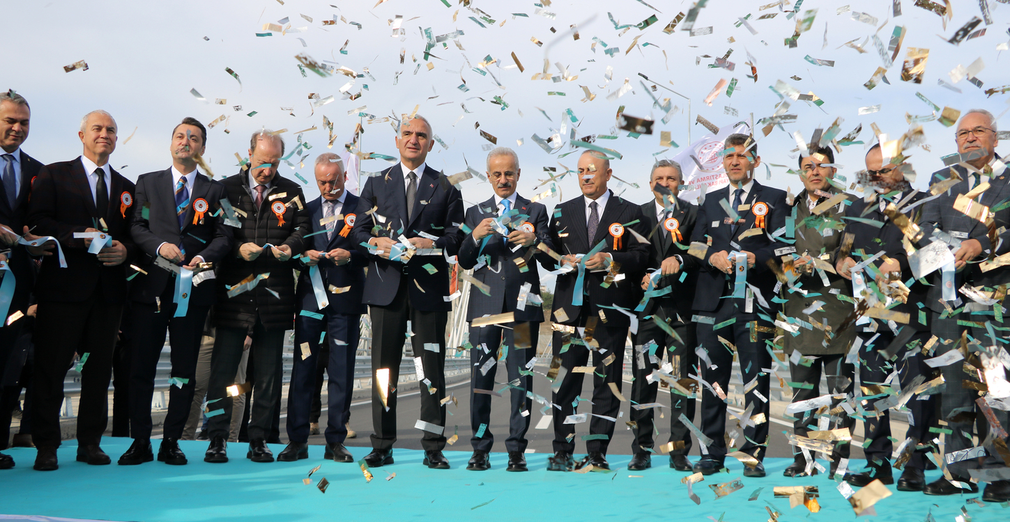 Antalya Trafiğine Nefes Aldıran Yol Açıldı… Yıllık 3 Milyar 815 Milyon Lira Tasarruf Sağlanacak (3)