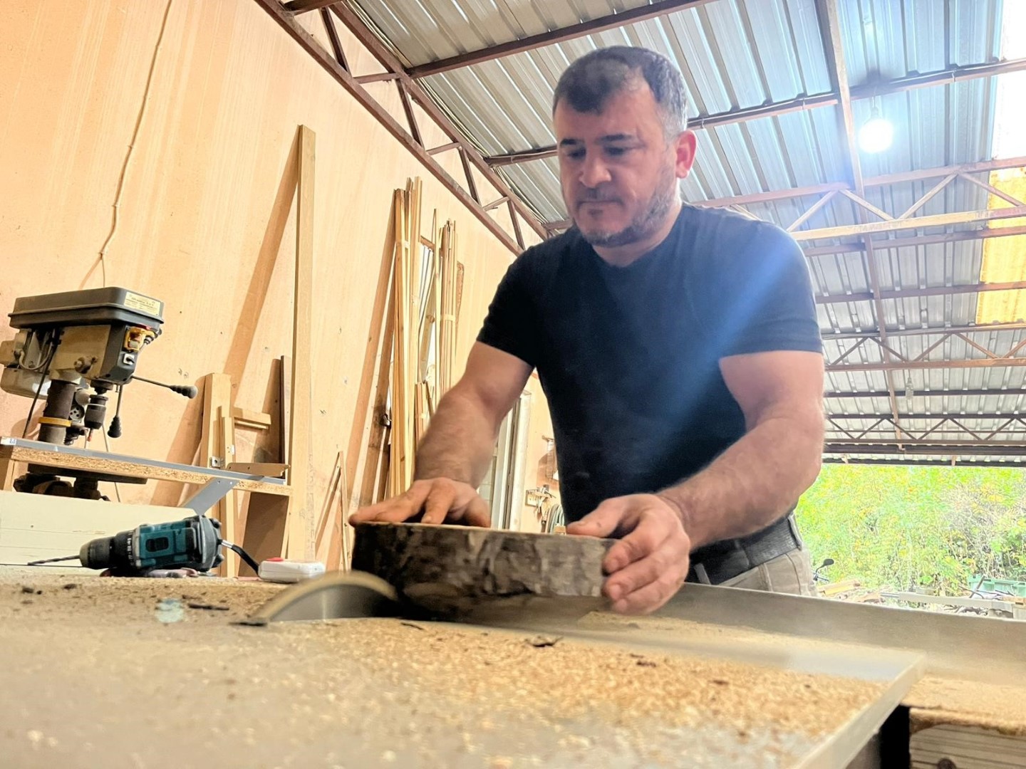 Antalya’da Çürümüş Ağaçlar Esere Dönüştü (3)