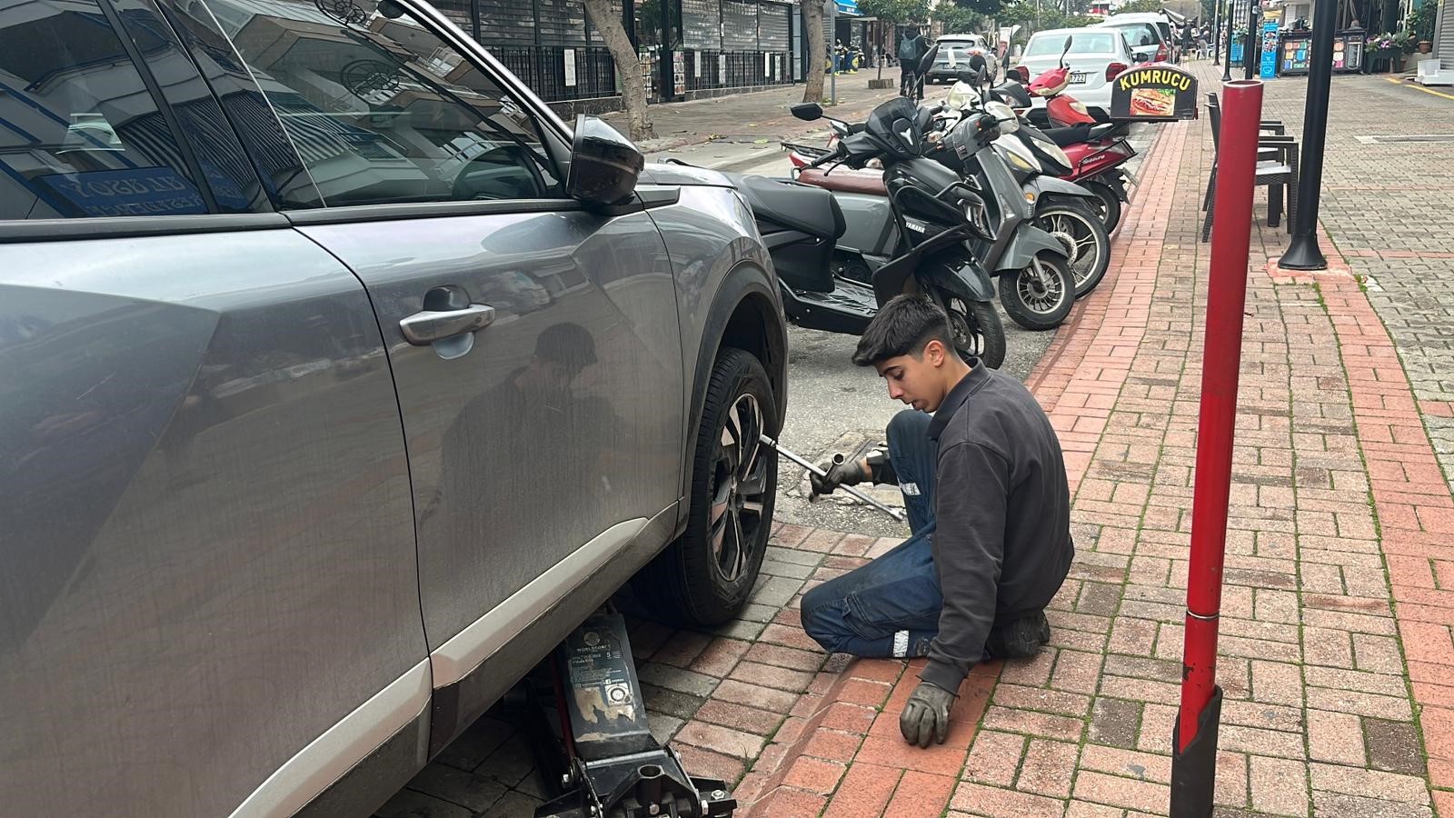 Antalya'da Sürücüler Neye Uğradıklarını Şaşırdı (5)