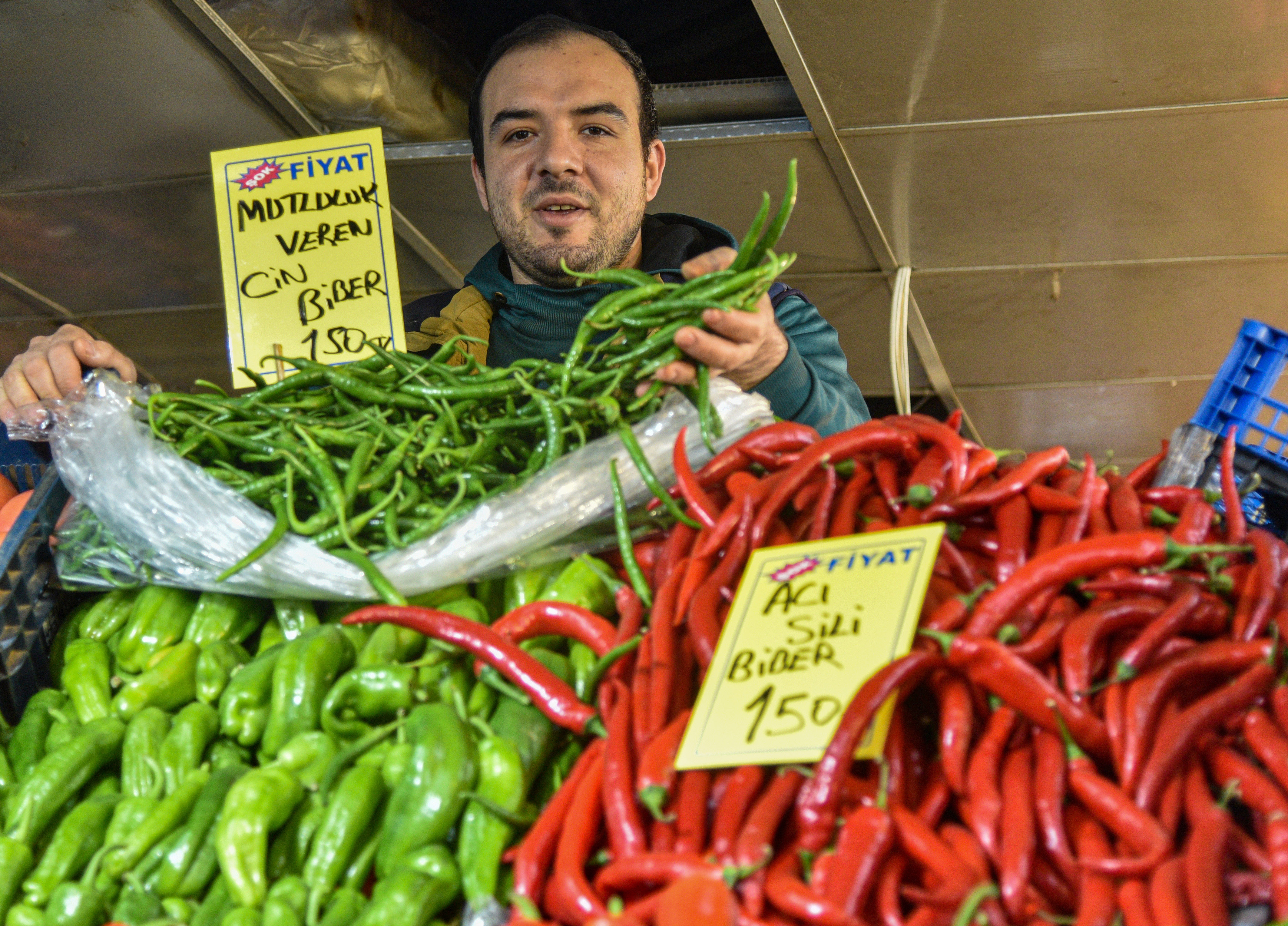 Antalya’dan Acı Biber Uyarısı! Fazla Tüketimi Anksiyeteye Neden Olabilir (1)
