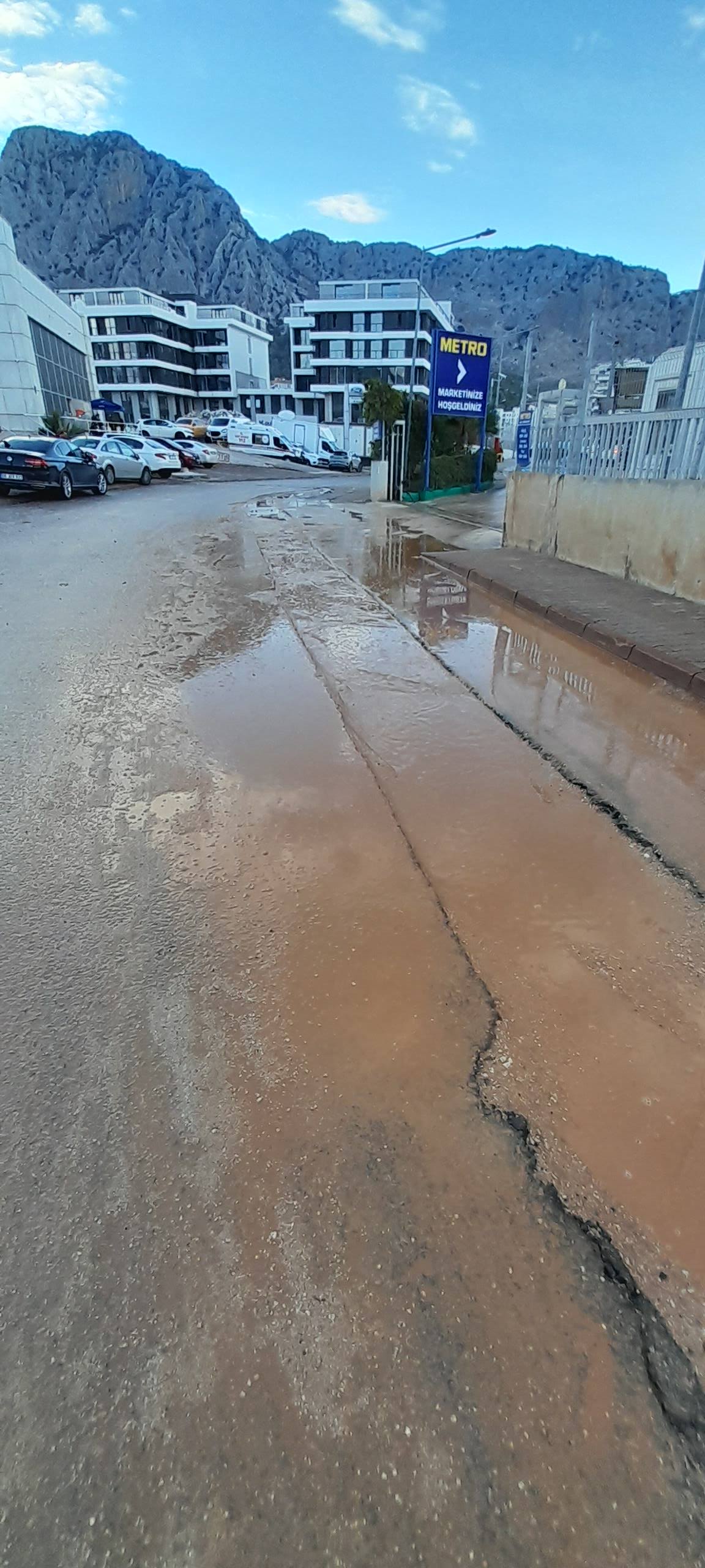 Antalya'nın Bu Yolları Vatandaşlara Kapandı (2)