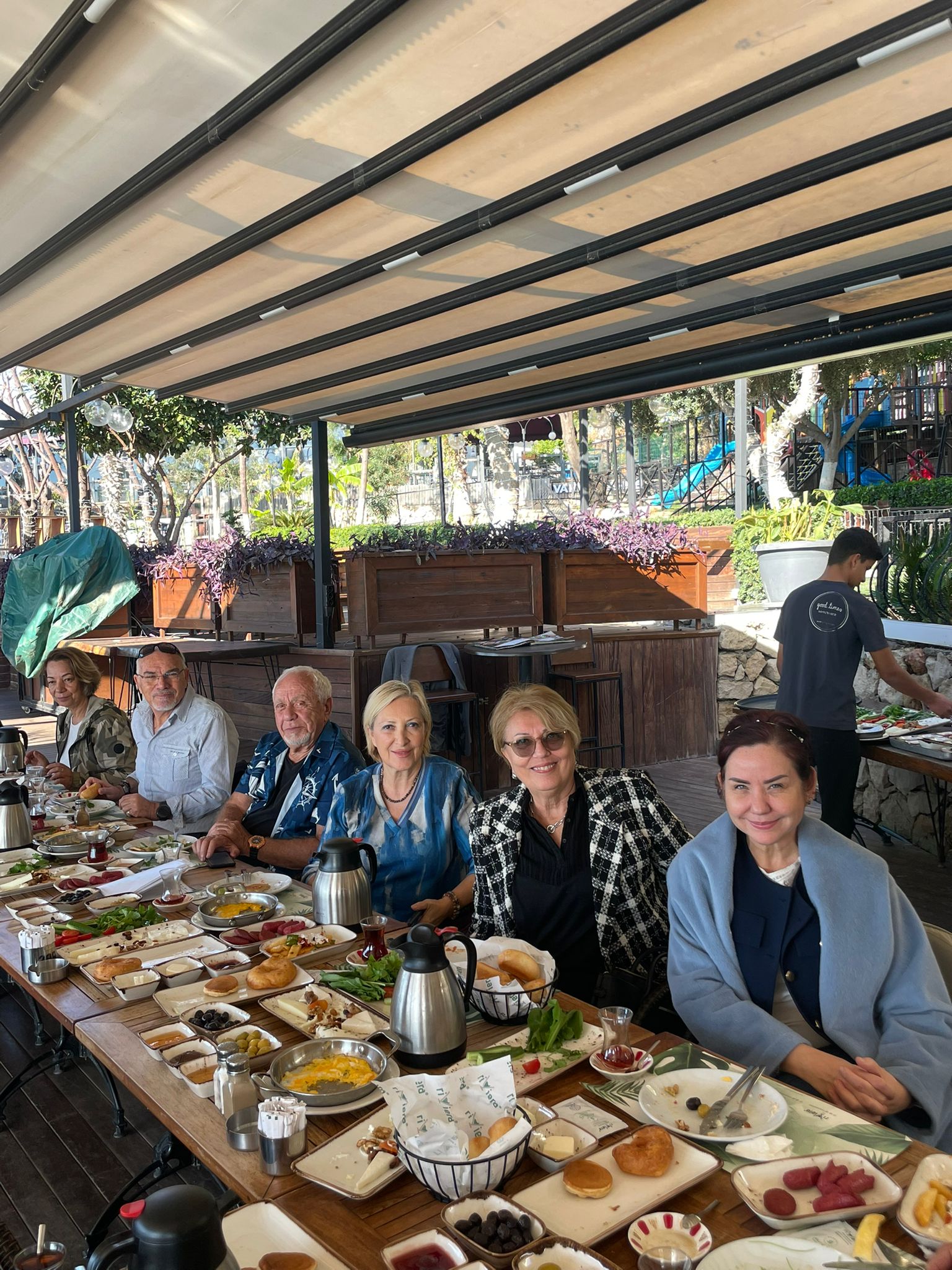 Antalya’nın Sanatçıları Geleneksel Kahvaltıda Buluştu (1)