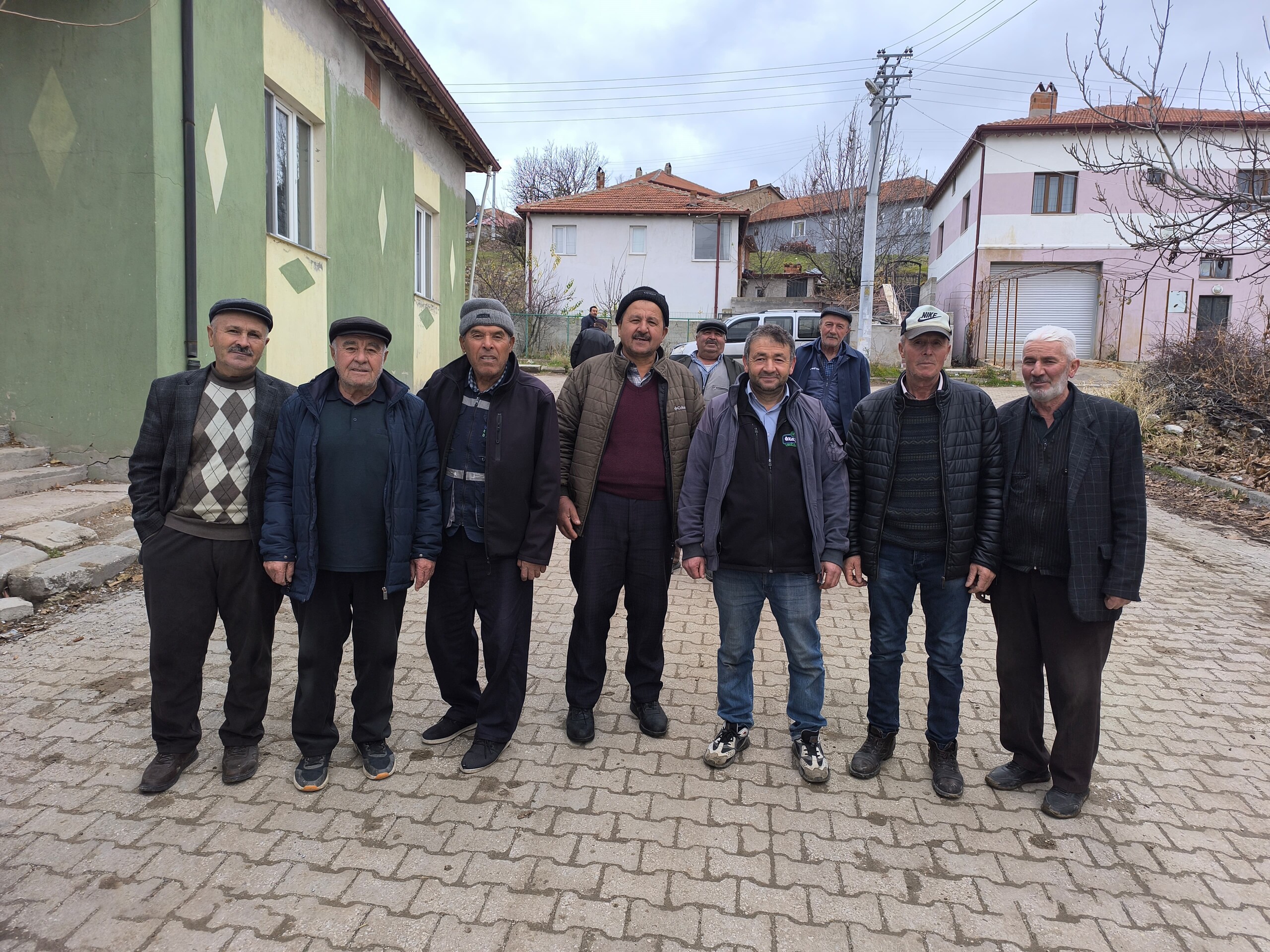 Bu Koye Kimse Ulasamiyor (2)