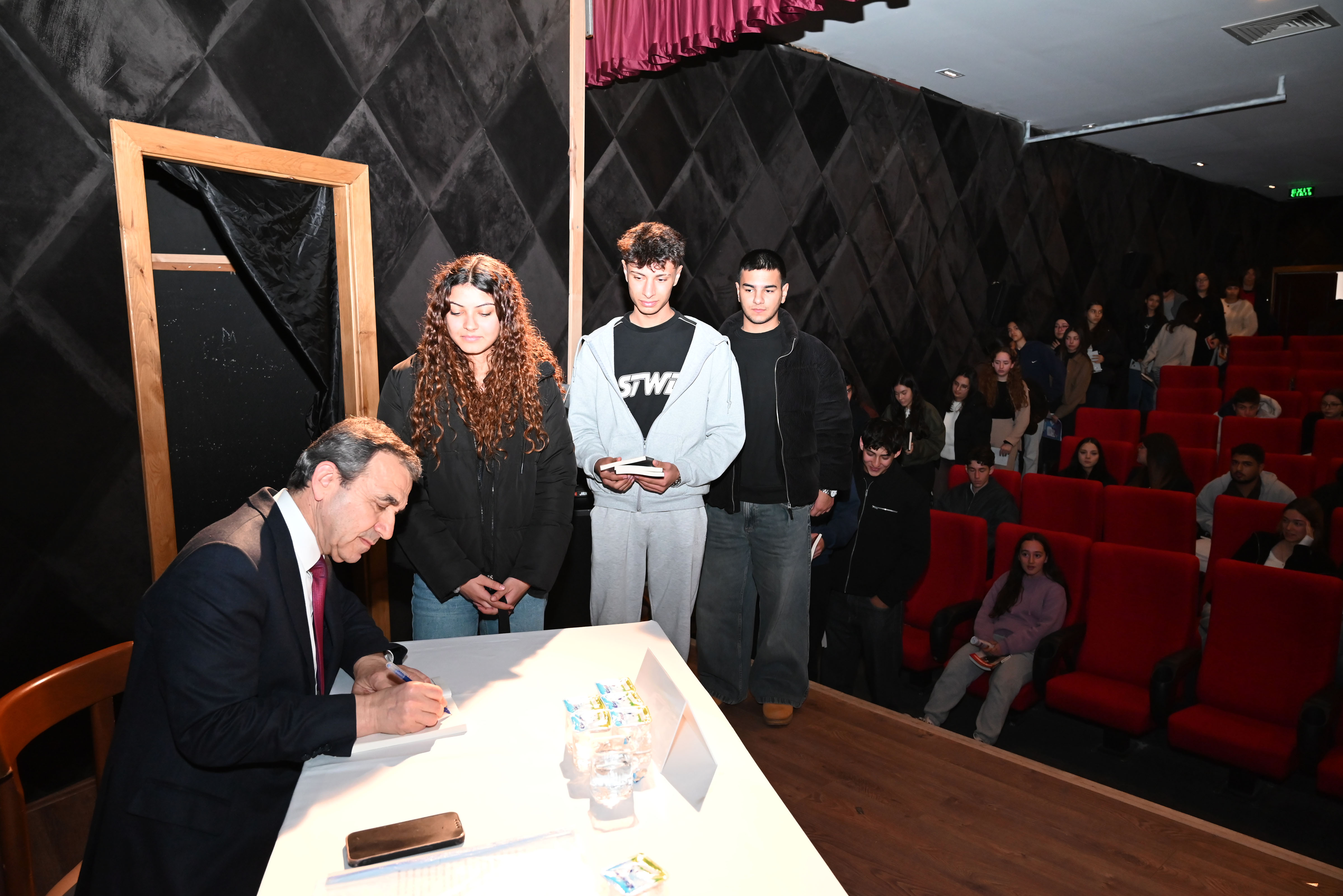 Dr. Naim Babüroğlu Kemer’de Atatürk Ve Cumhuriyet’i Anlattı (2)