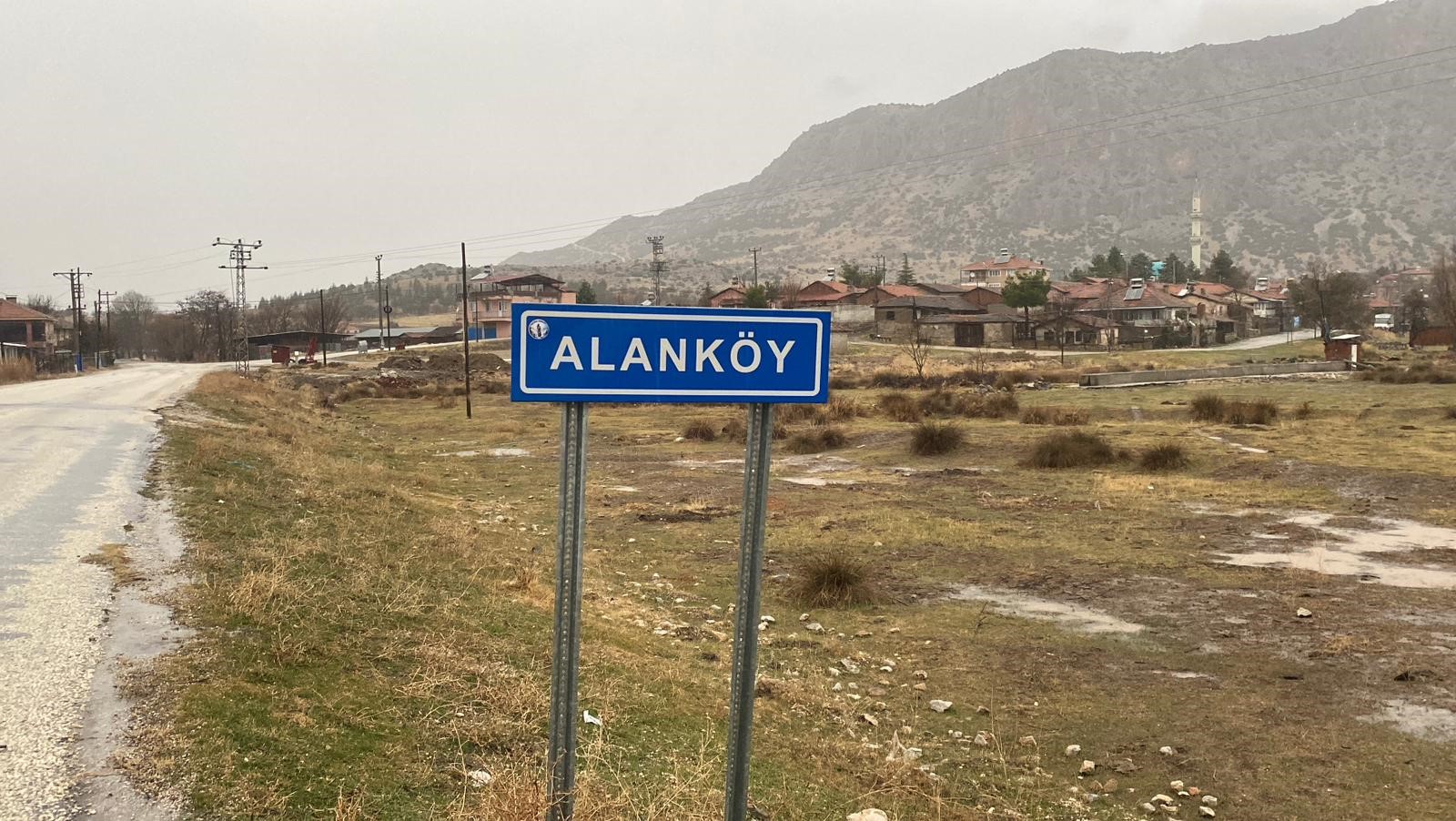 Dsiye Ait Kepçeyi Çaldılar Define Aradılar (1)