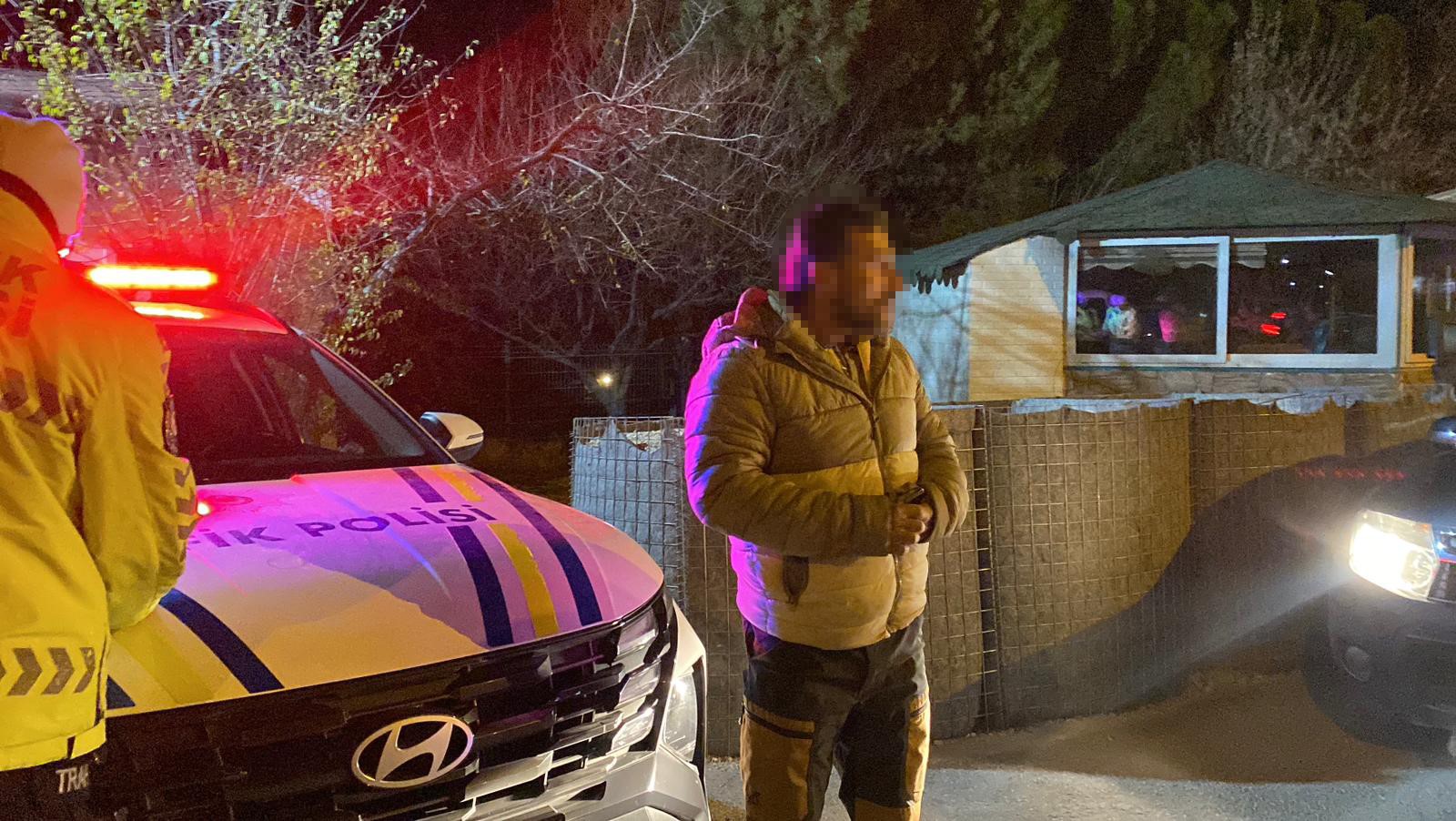 Ehliyetini Yenilemediği Için Ceza Yedi! Ceza Yememek Için Polisi Tehdit Etti (2)