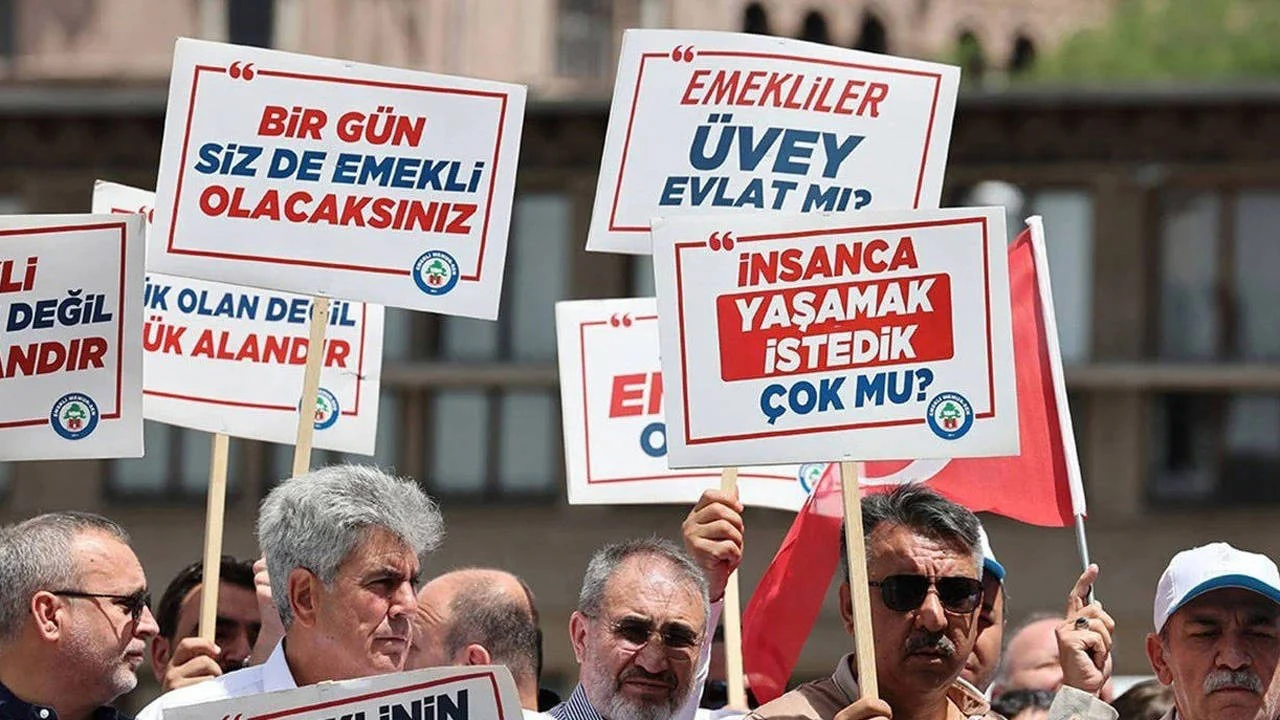 Emeklinin Isyanı Büyüyor (2)