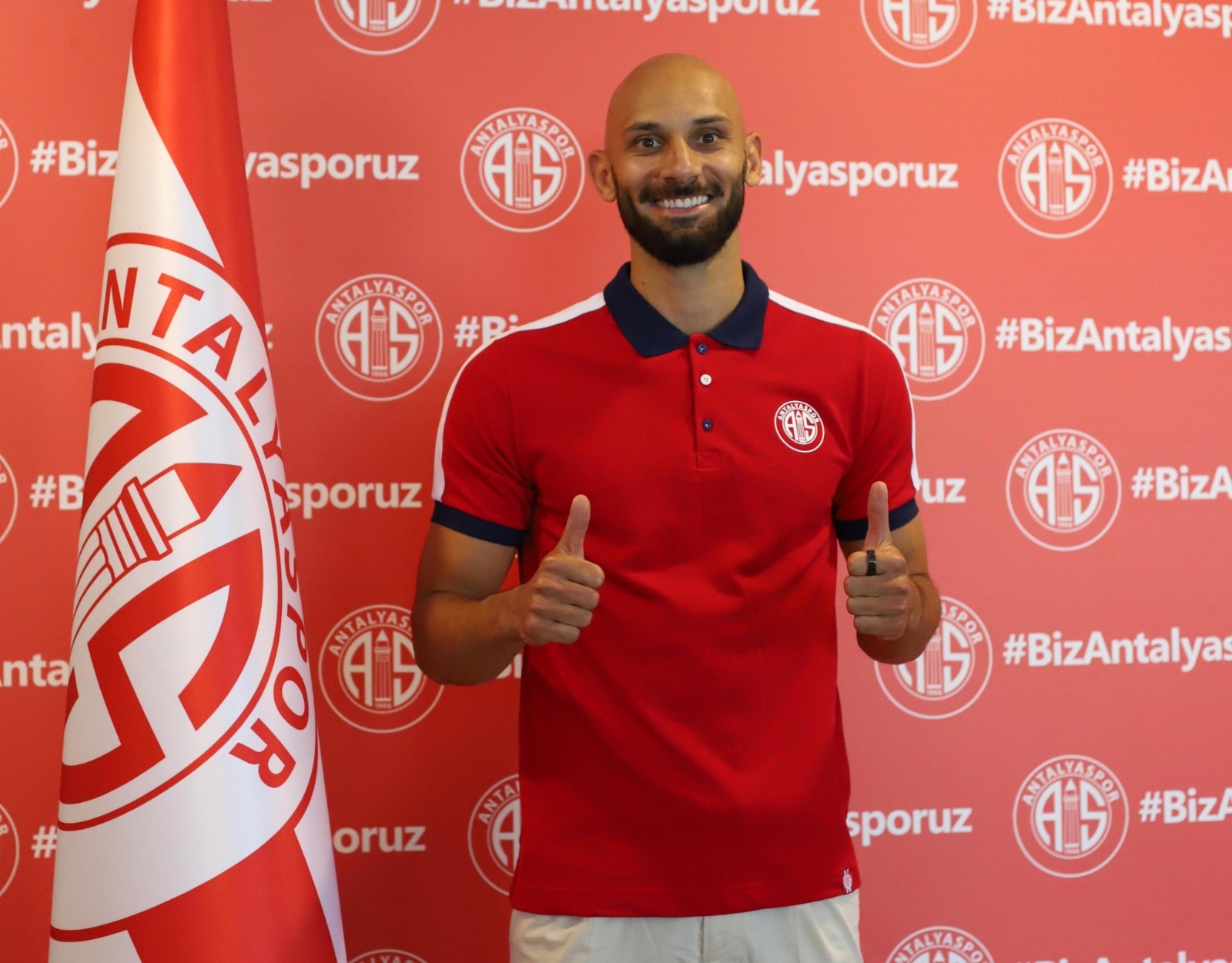 Eski Antalyasporlu İspanya Devinde Göreve Başladı (4)