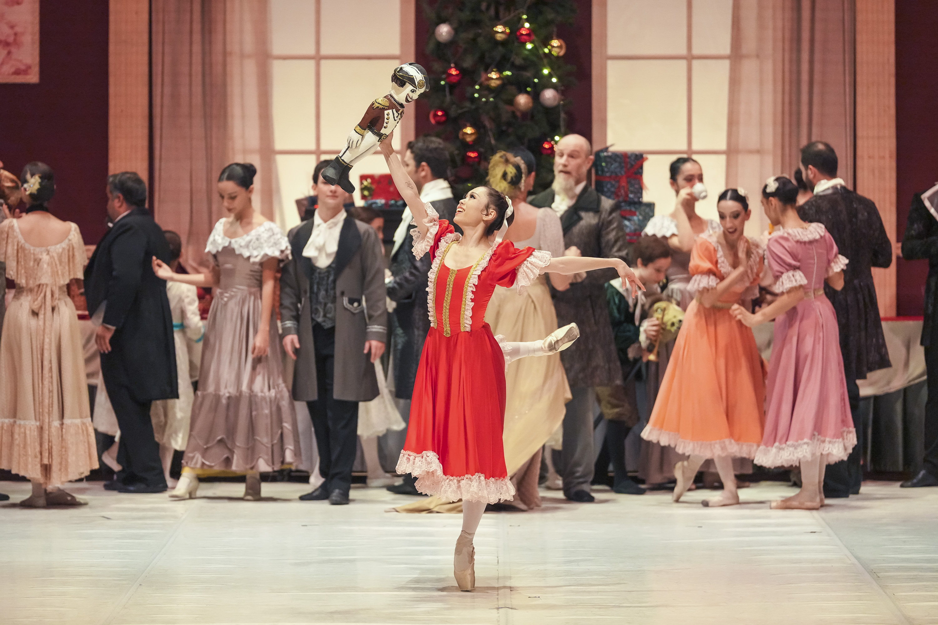 ‘Fındıkkıran’ Balesiyle Antalya’da Yılın Perdesi Kapanıyor (2)