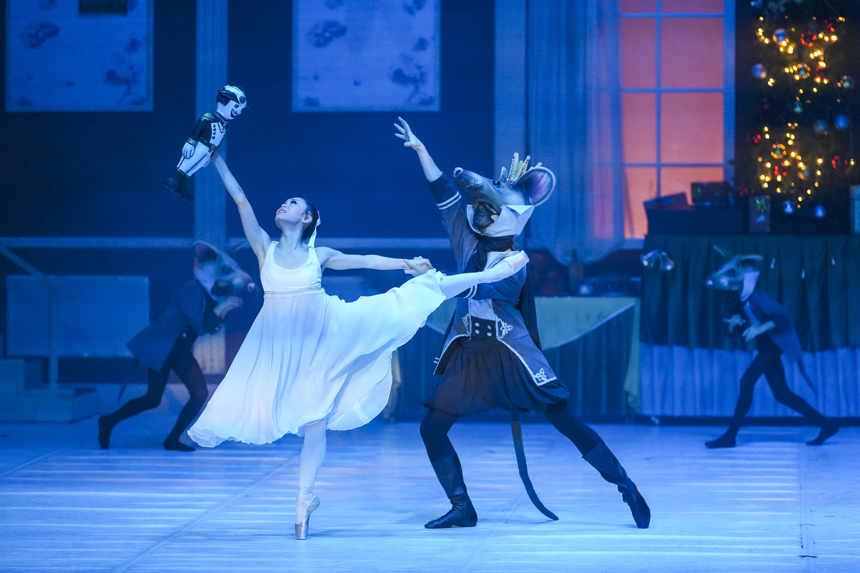 ‘Fındıkkıran’ Balesiyle Antalya’da Yılın Perdesi Kapanıyor (3)