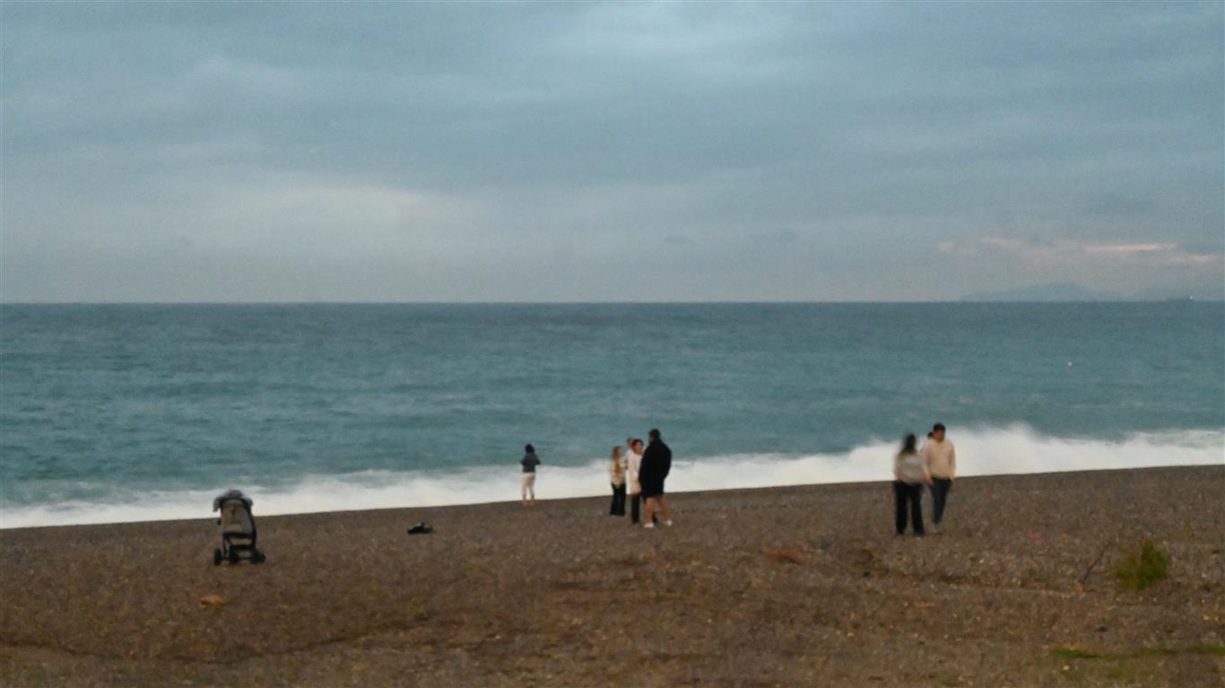 Fırtınaya Rağmen Balık Tuttu (3) (Medium)